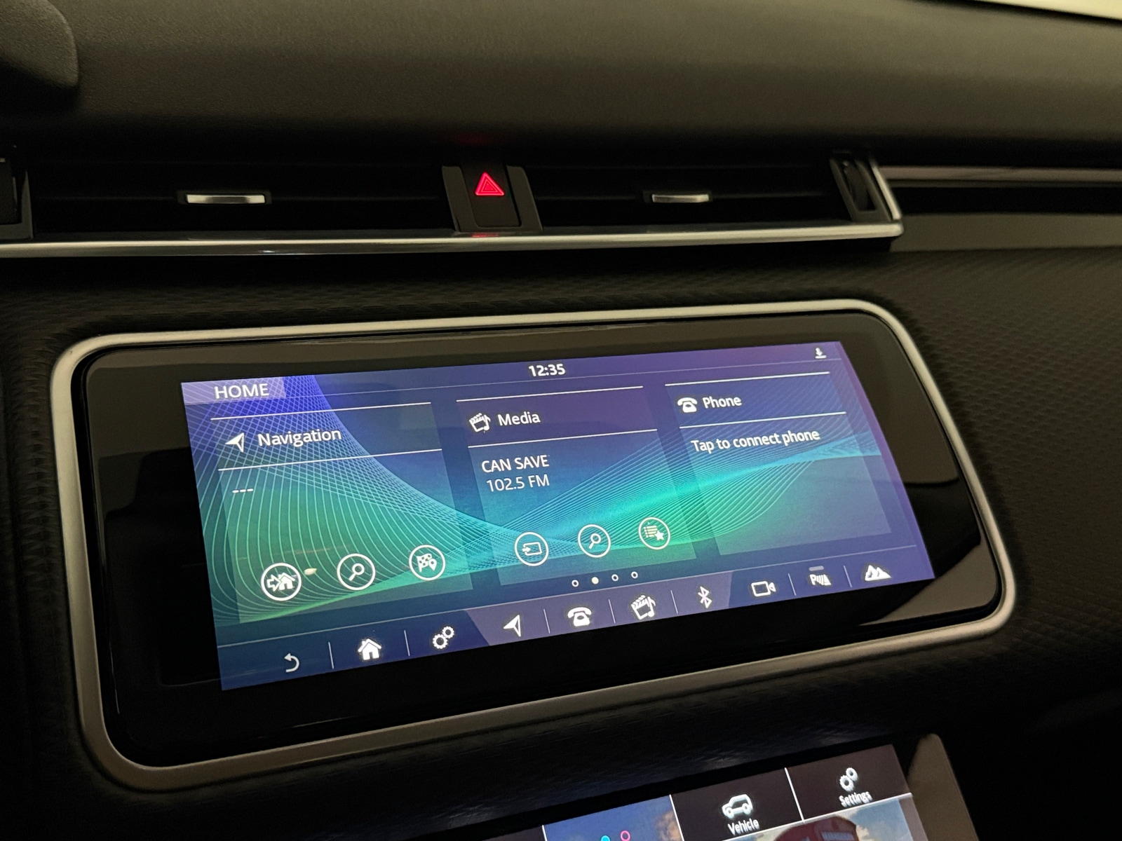 Thumbnail: 2018 Land Rover Range Rover Velar - 4