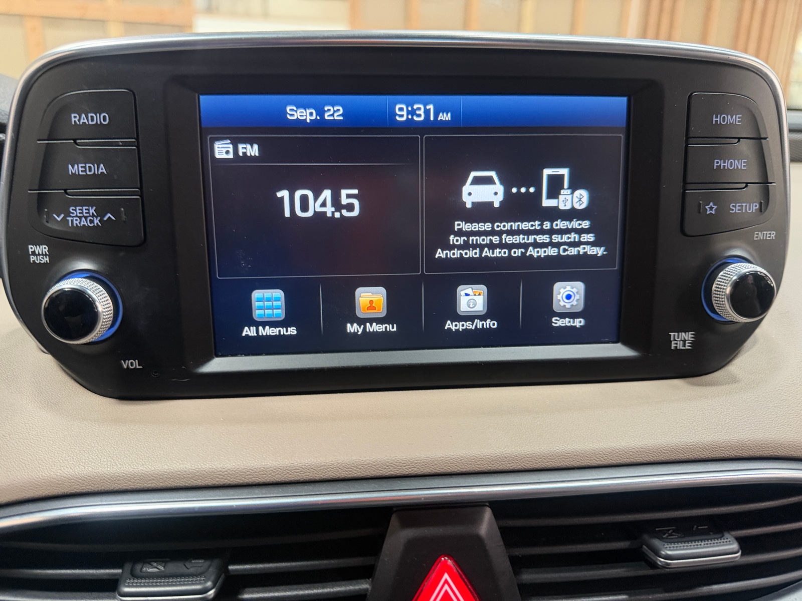 Thumbnail: 2019 Hyundai Santa Fe - 4