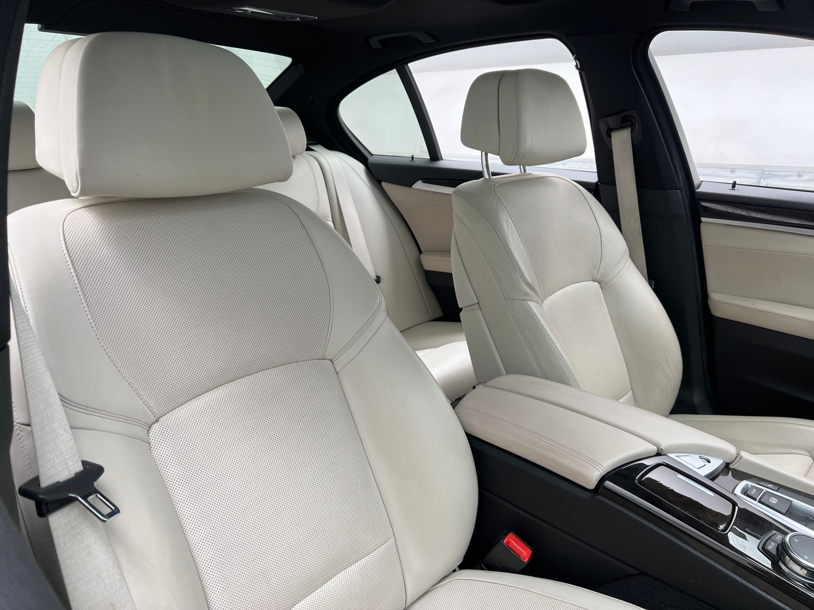 Thumbnail: 2016 BMW 5 Series - 2