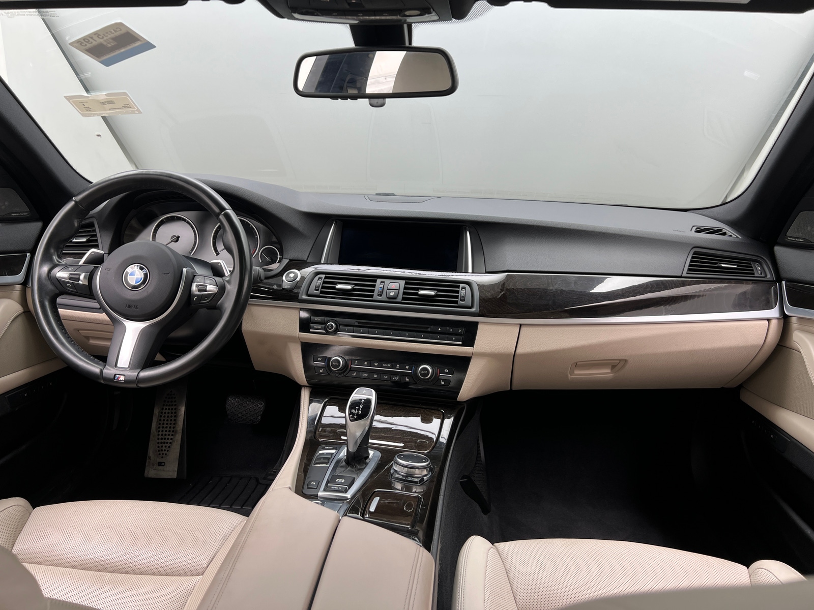 Thumbnail: 2016 BMW 5 Series - 3