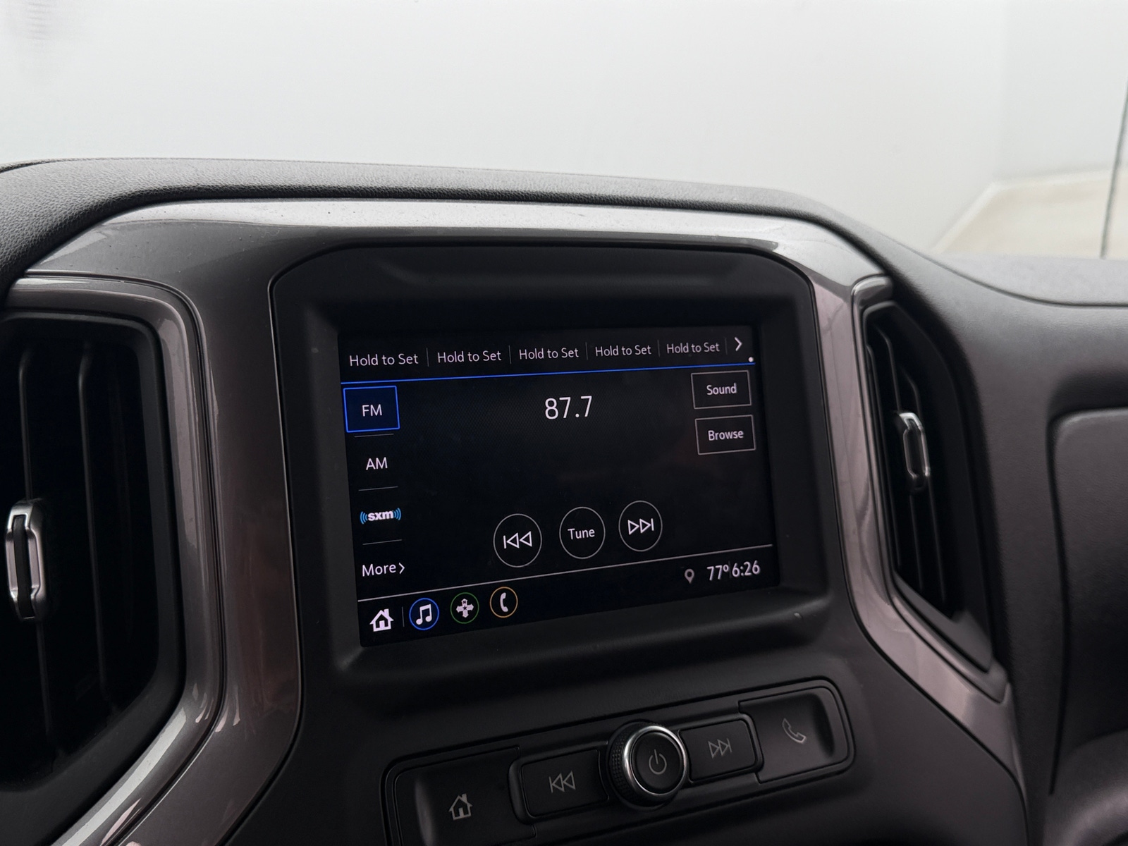Thumbnail: 2021 Chevrolet Silverado 1500 - 4