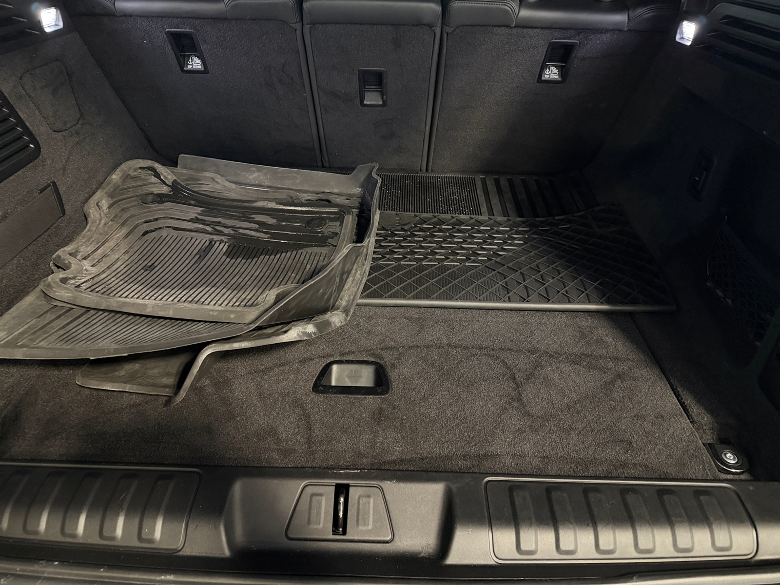 Thumbnail: 2024 Land Rover Range Rover Sport - 6