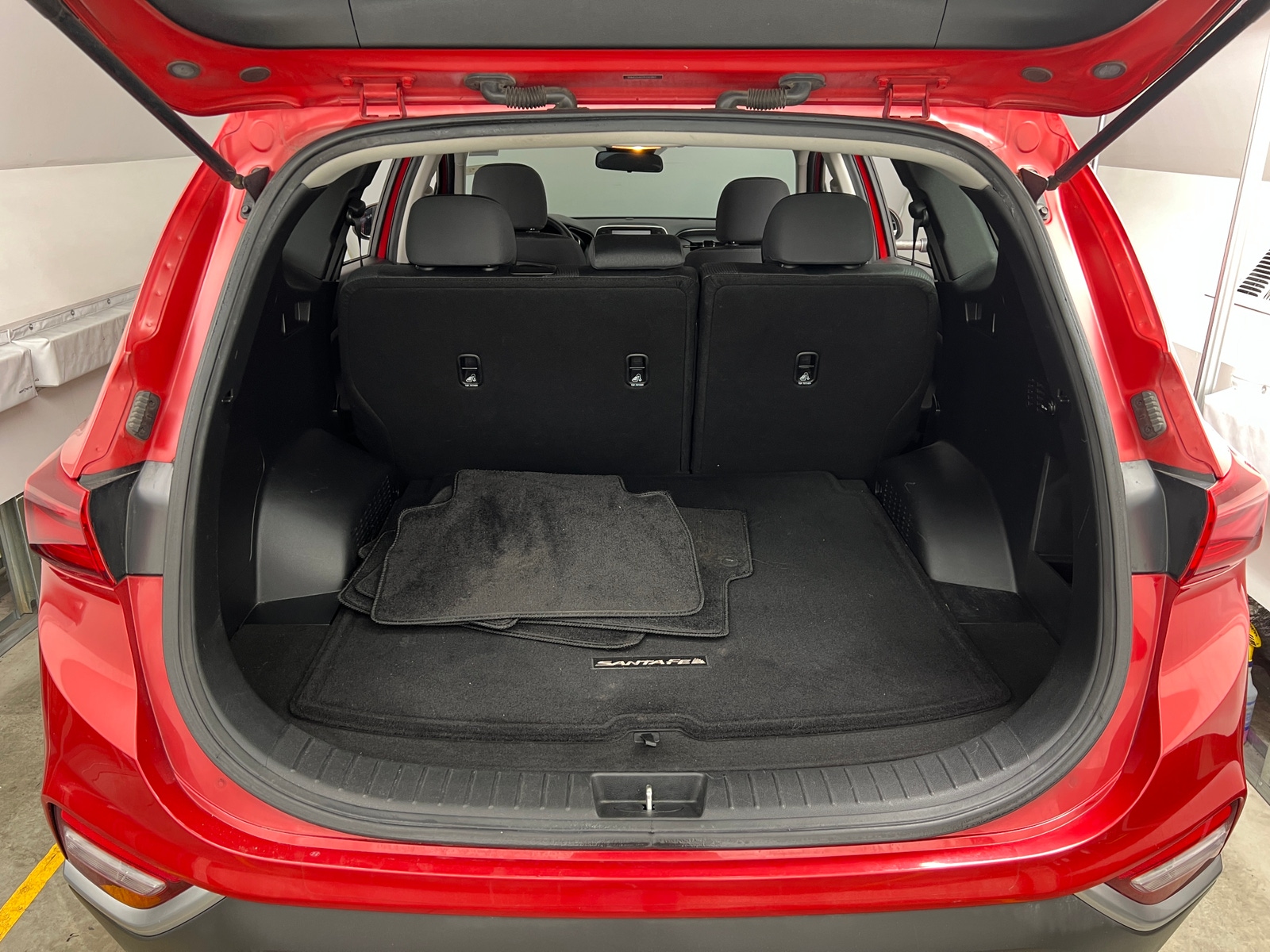 Thumbnail: 2019 Hyundai Santa Fe - 7