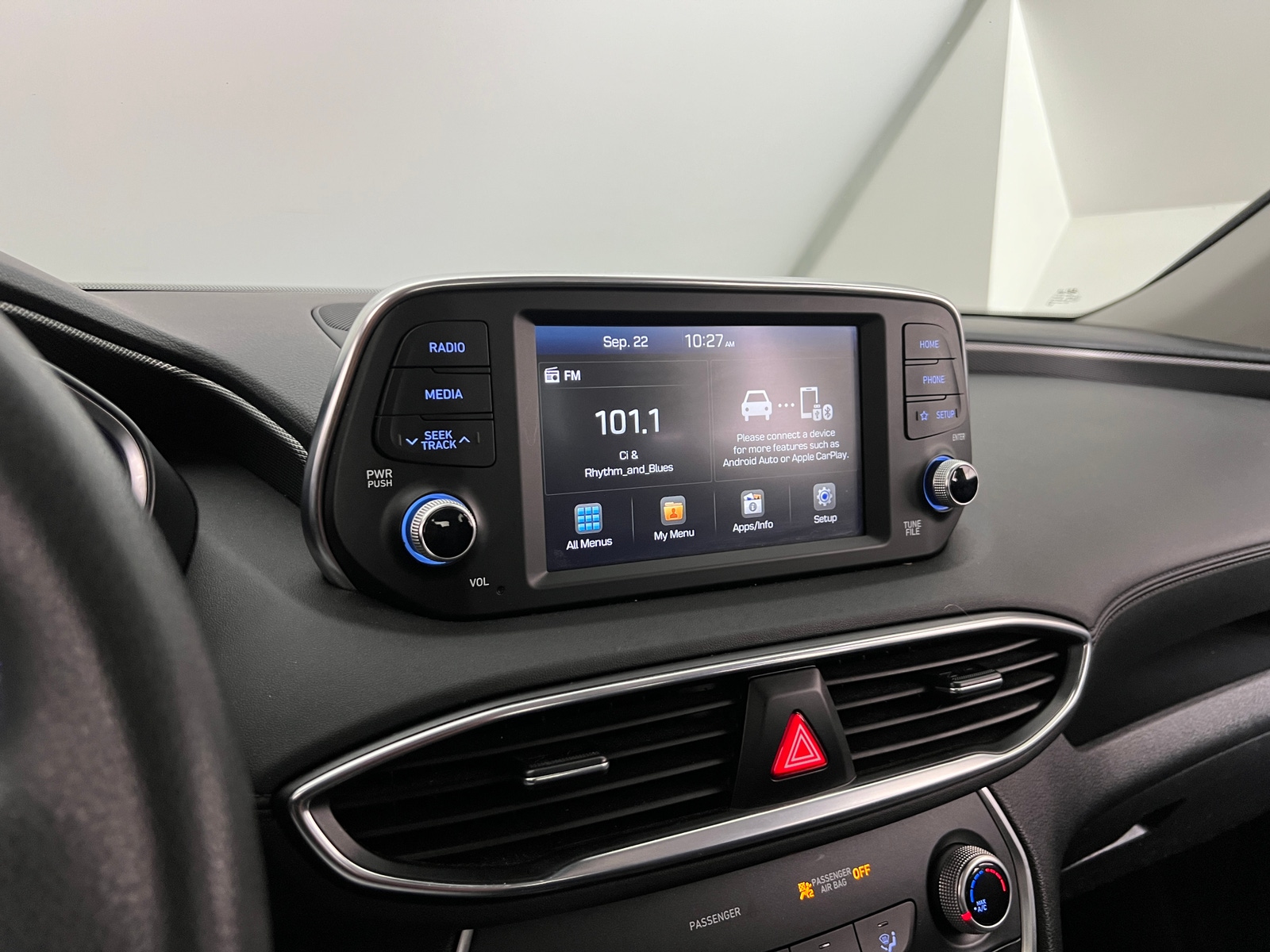 Thumbnail: 2019 Hyundai Santa Fe - 4