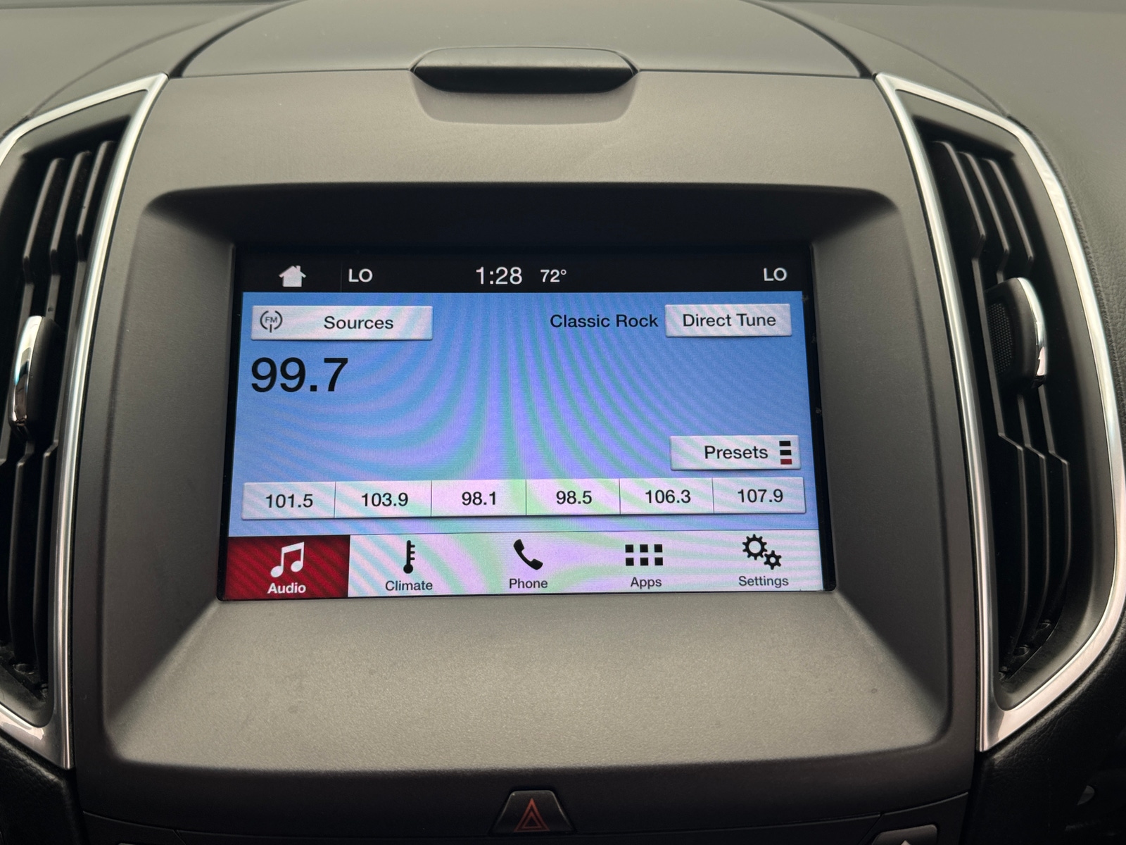 Thumbnail: 2016 Ford Edge - 3