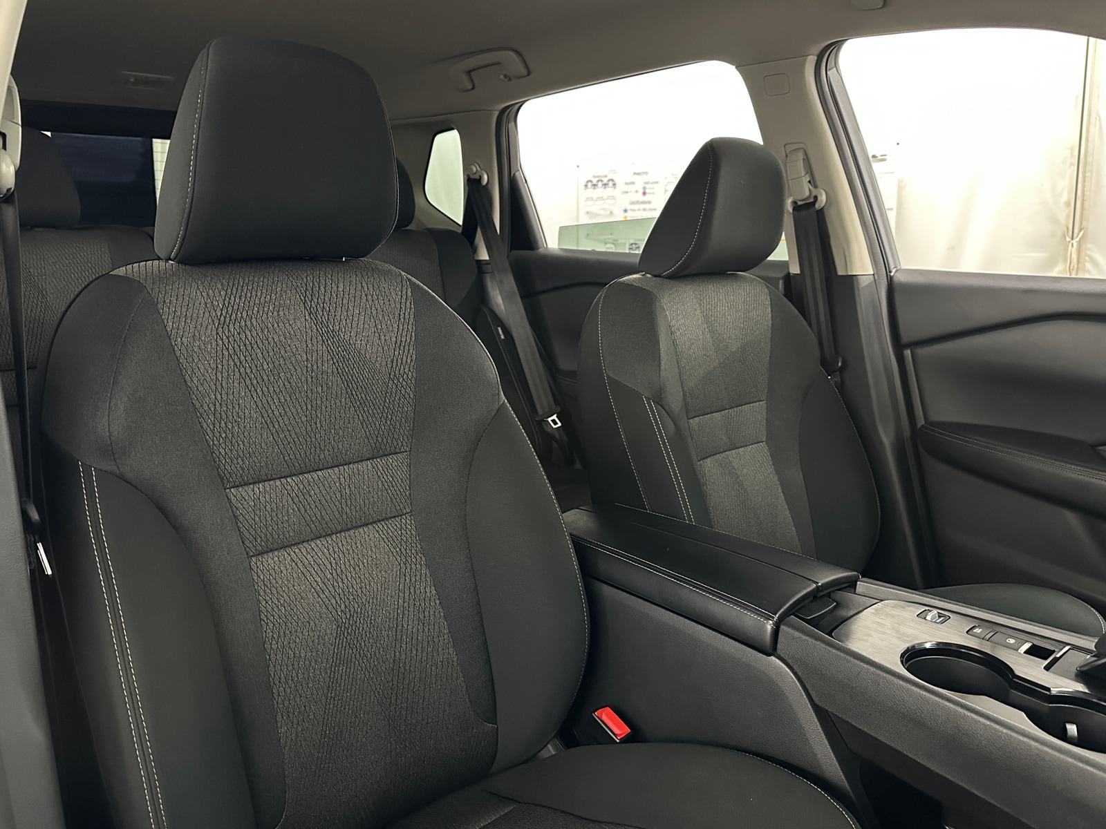 Thumbnail: 2025 Nissan Rogue - 2