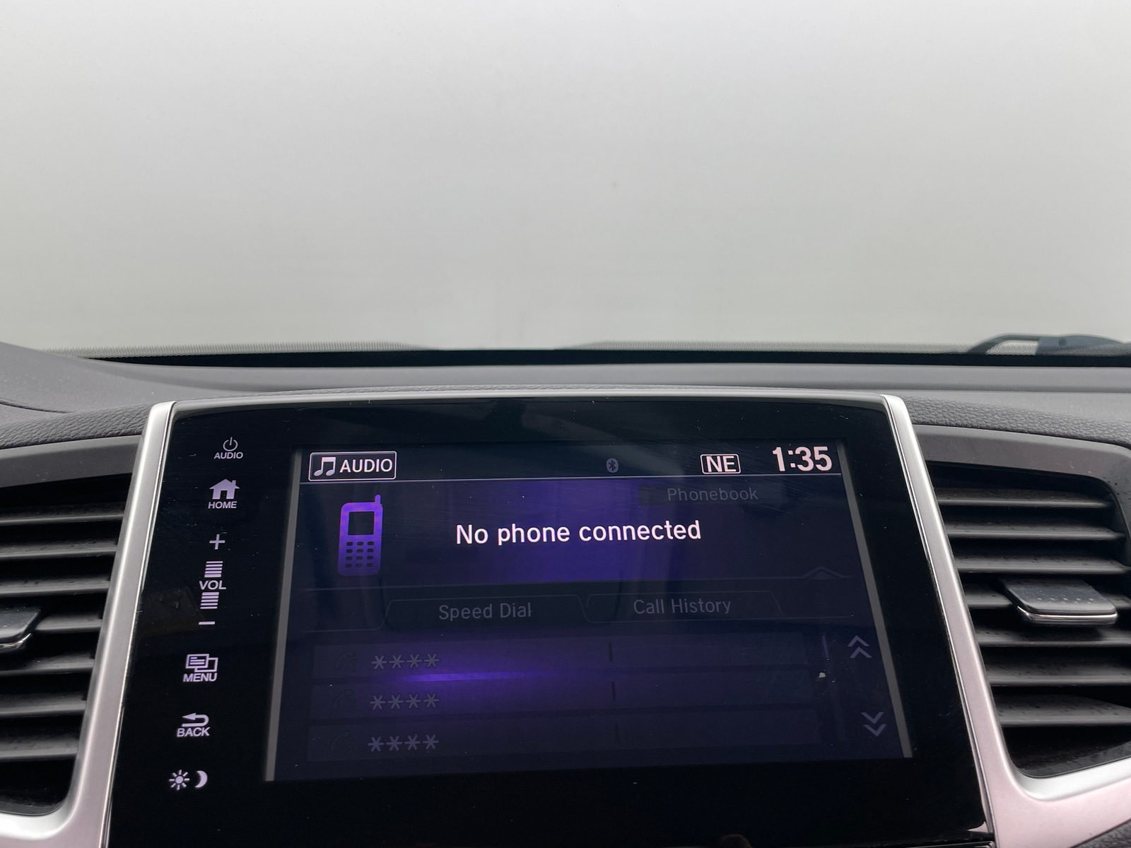 Thumbnail: 2018 Honda Pilot - 4