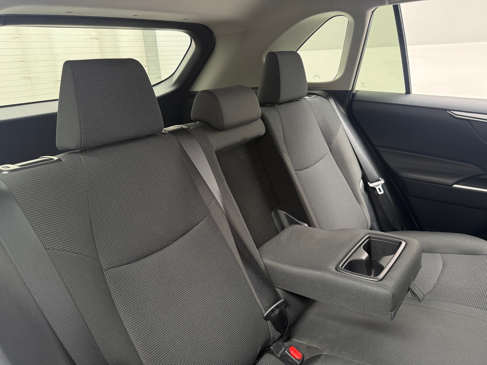 Thumbnail: 2019 Toyota RAV4 - 6