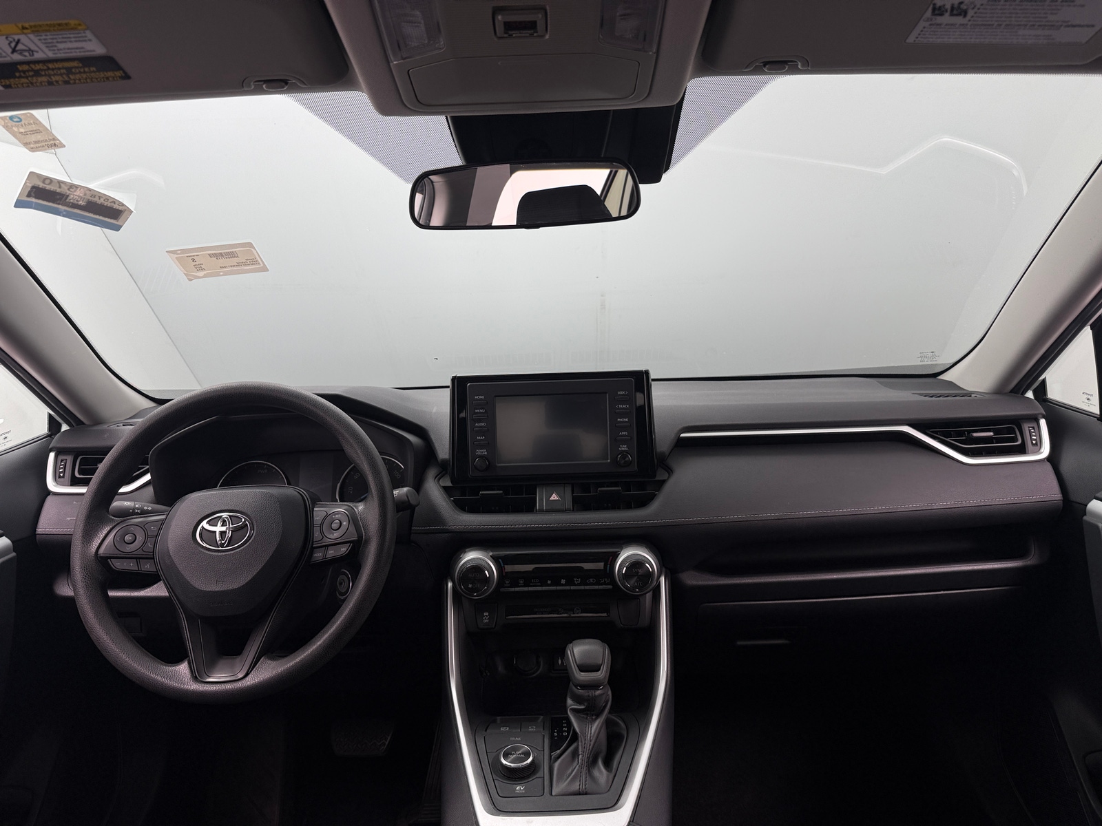 Thumbnail: 2019 Toyota RAV4 - 3