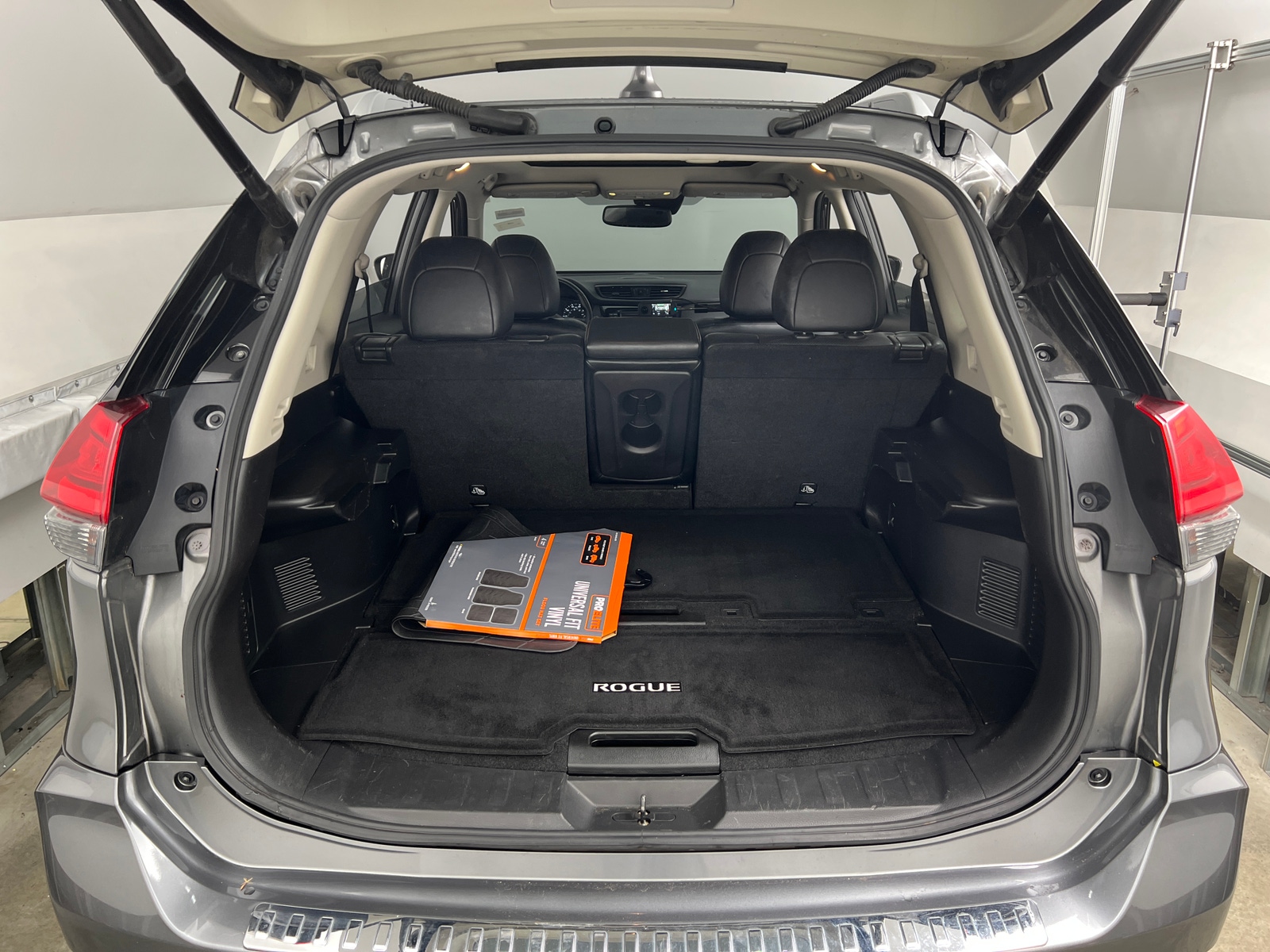 Thumbnail: 2017 Nissan Rogue - 6