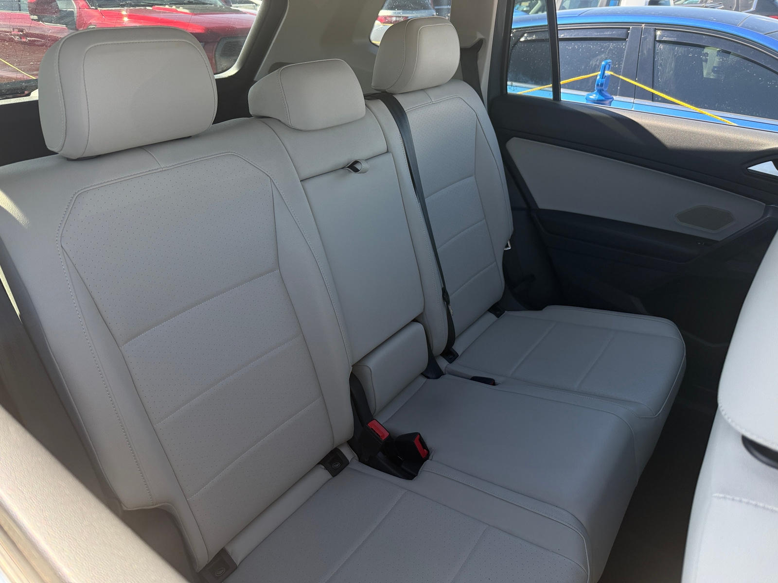 Thumbnail: 2021 Volkswagen Tiguan - 6