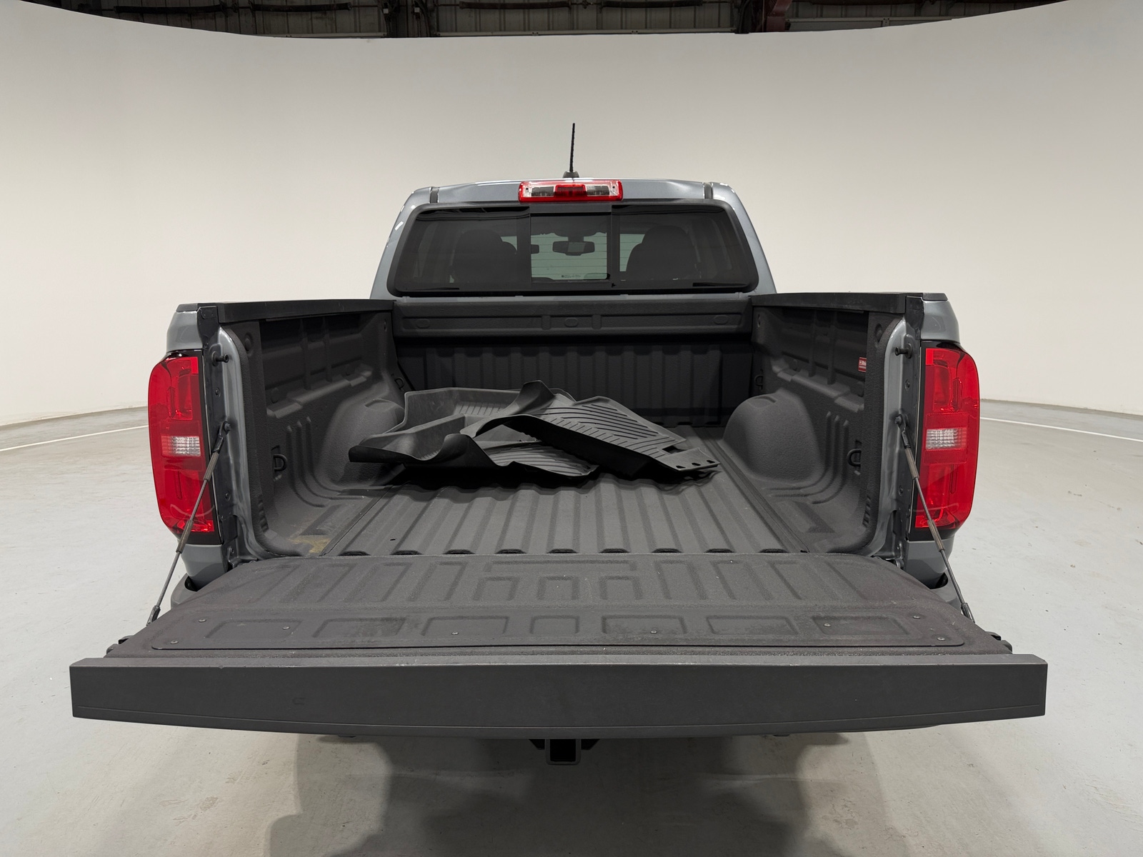 Thumbnail: 2020 Chevrolet Colorado - 6