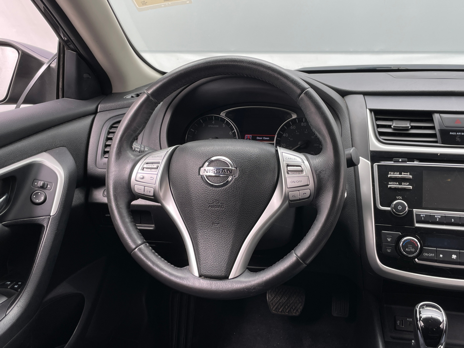 Thumbnail: 2018 Nissan Altima - 5