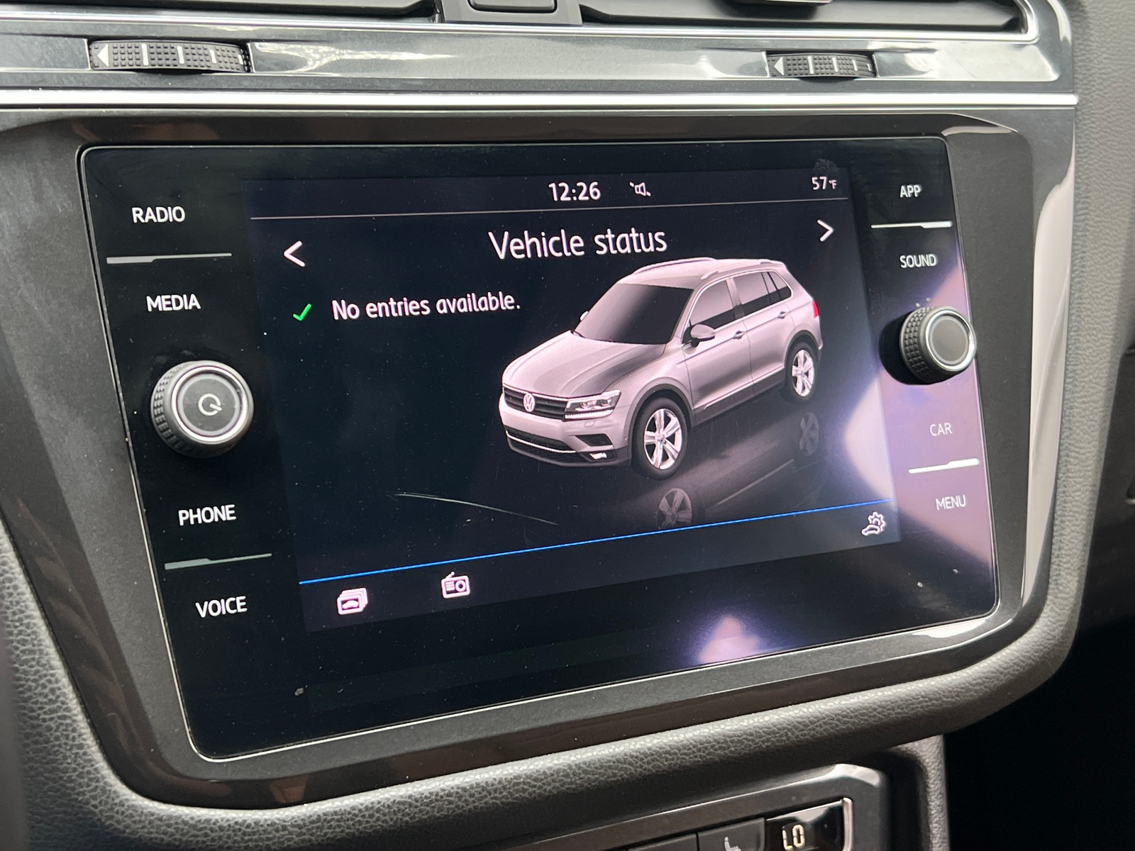 Thumbnail: 2019 Volkswagen Tiguan - 4