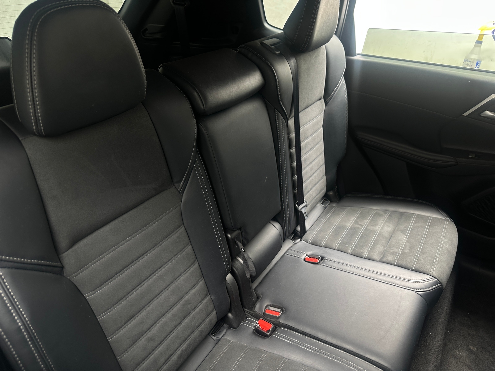 Thumbnail: 2024 Mitsubishi Outlander - 6