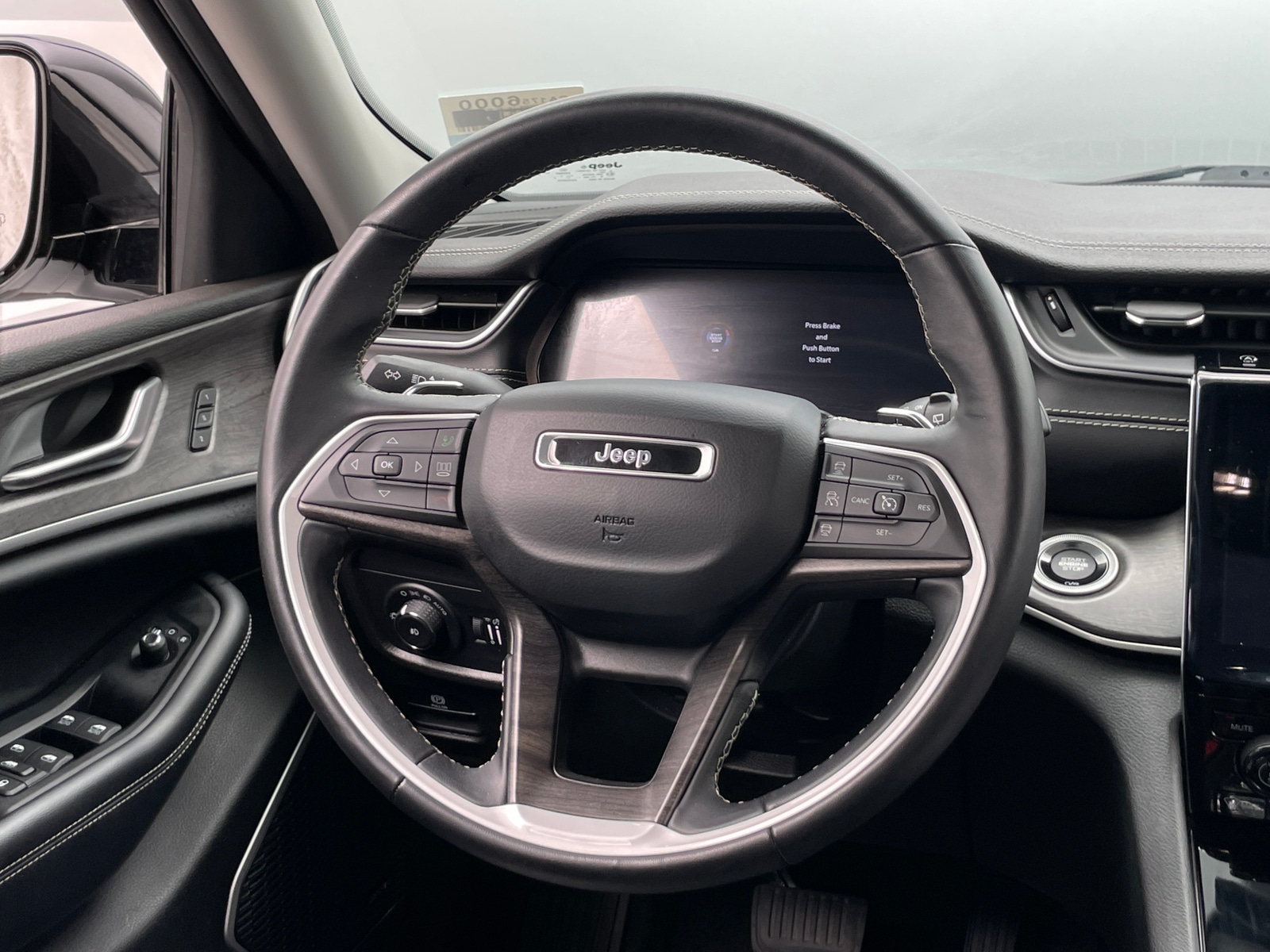 Thumbnail: 2021 Jeep Grand Cherokee L - 4