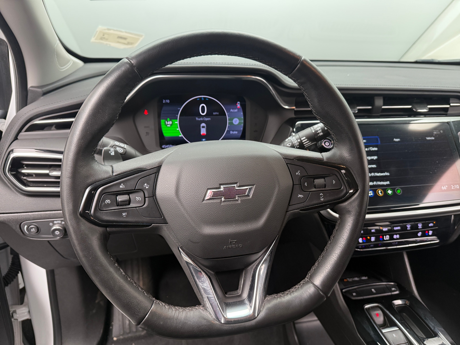 Thumbnail: 2023 Chevrolet Bolt EUV - 4