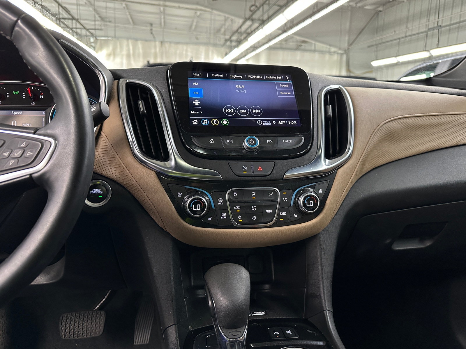 Thumbnail: 2024 Chevrolet Equinox - 3