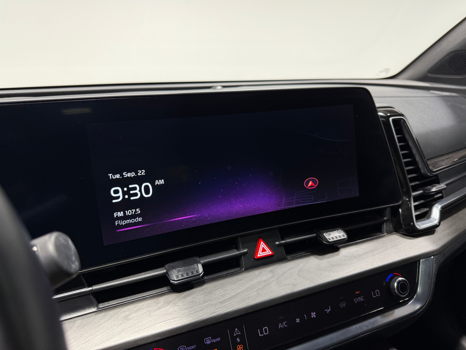 Thumbnail: 2023 Kia Sportage - 3