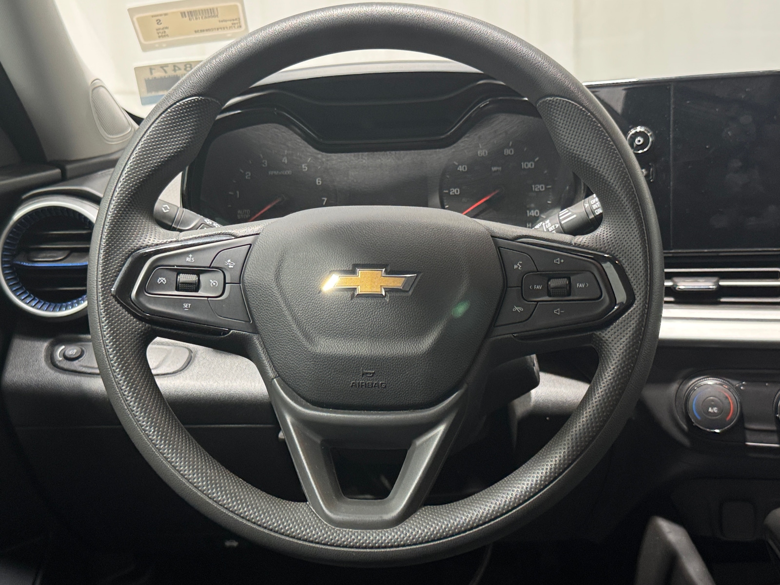 Thumbnail: 2026 Chevrolet Trax - 5