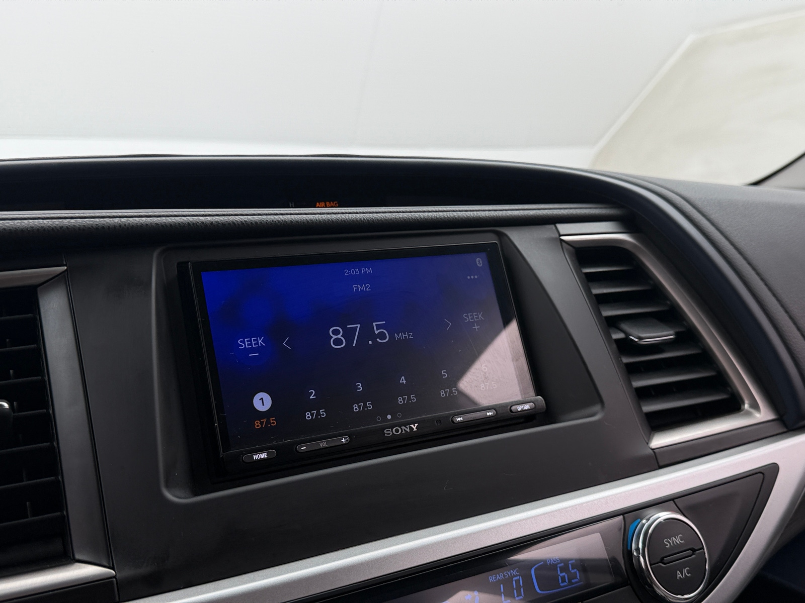 Thumbnail: 2017 Toyota Highlander - 3