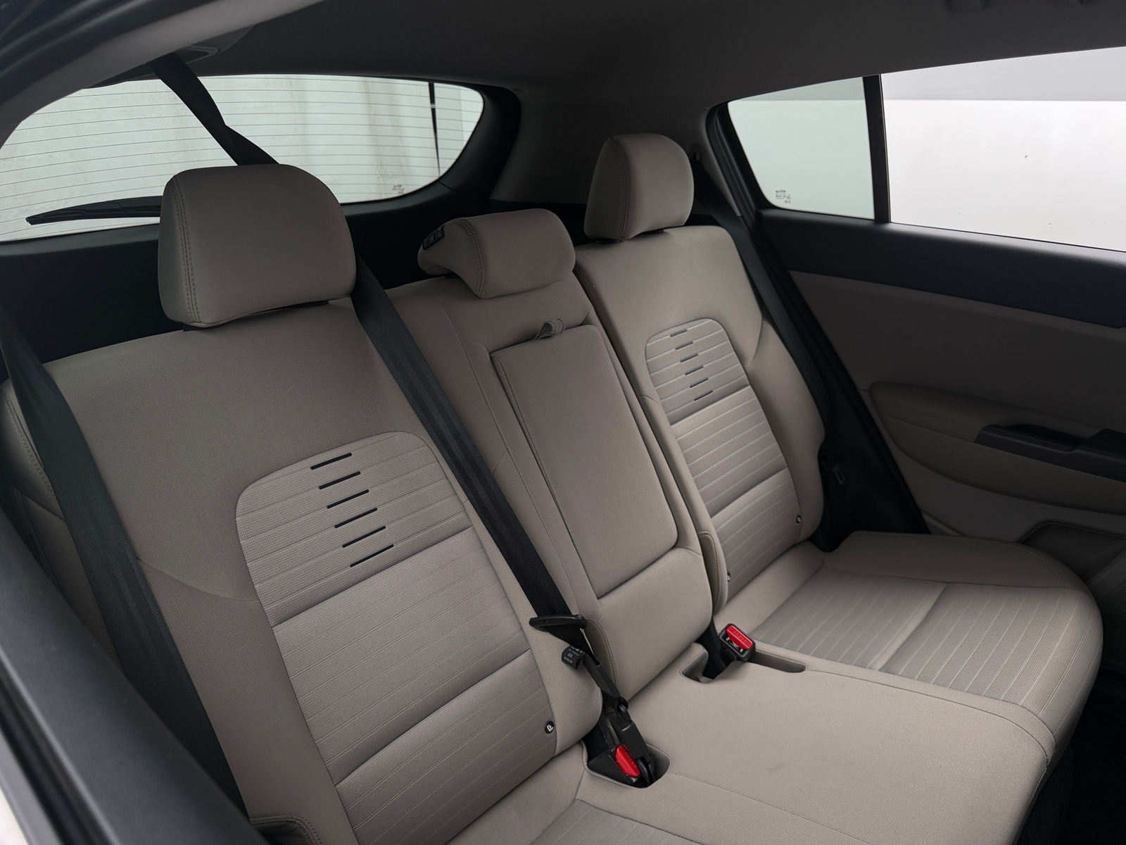 Thumbnail: 2020 Kia Sportage - 6