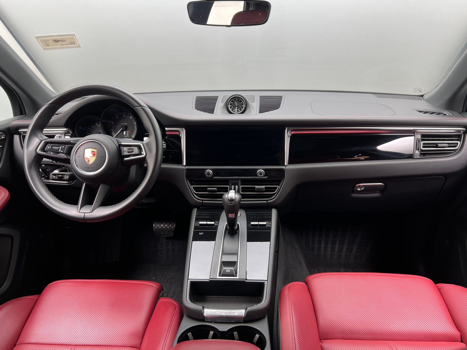 Thumbnail: 2024 Porsche Macan - 3