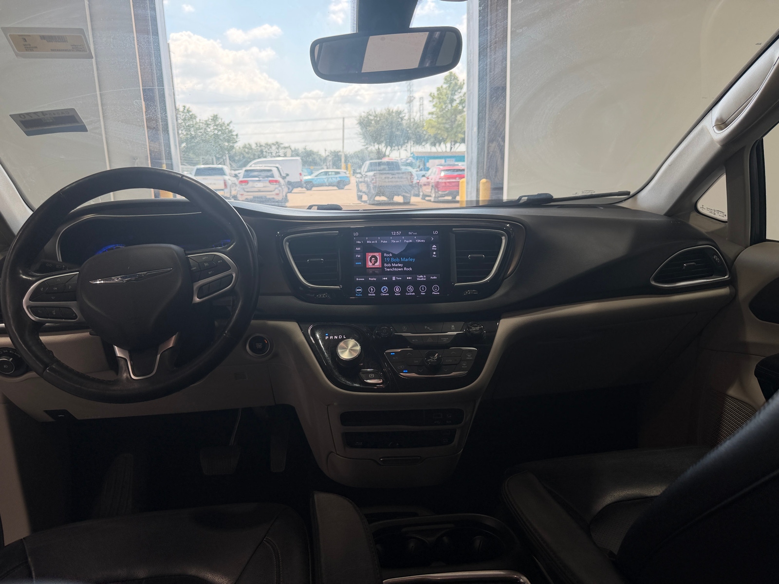 Thumbnail: 2019 Chrysler Pacifica - 2