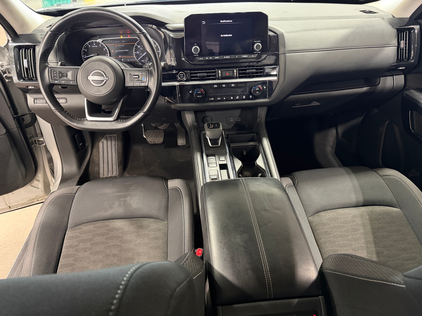 Thumbnail: 2024 Nissan Pathfinder - 3