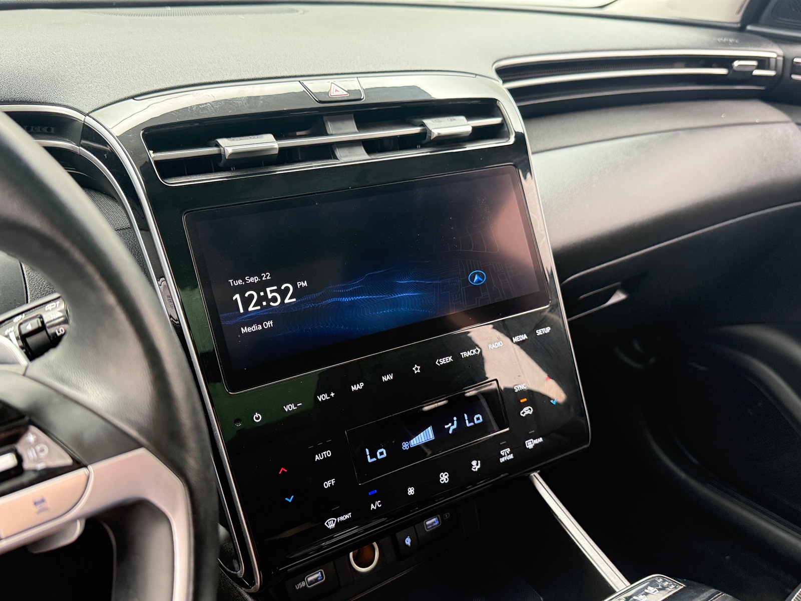Thumbnail: 2022 Hyundai Tucson - 3