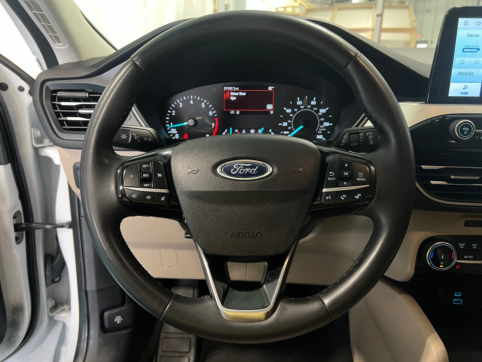 Thumbnail: 2022 Ford Escape - 4