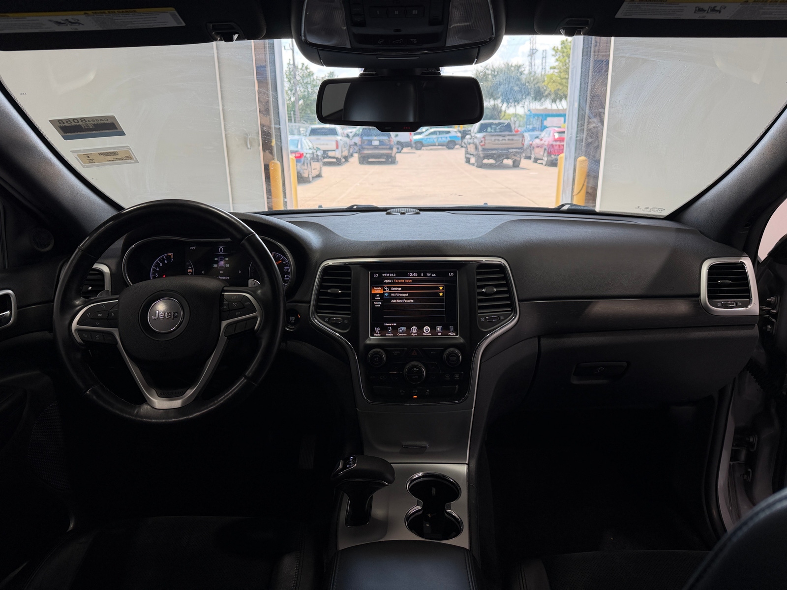 Thumbnail: 2015 Jeep Grand Cherokee - 2