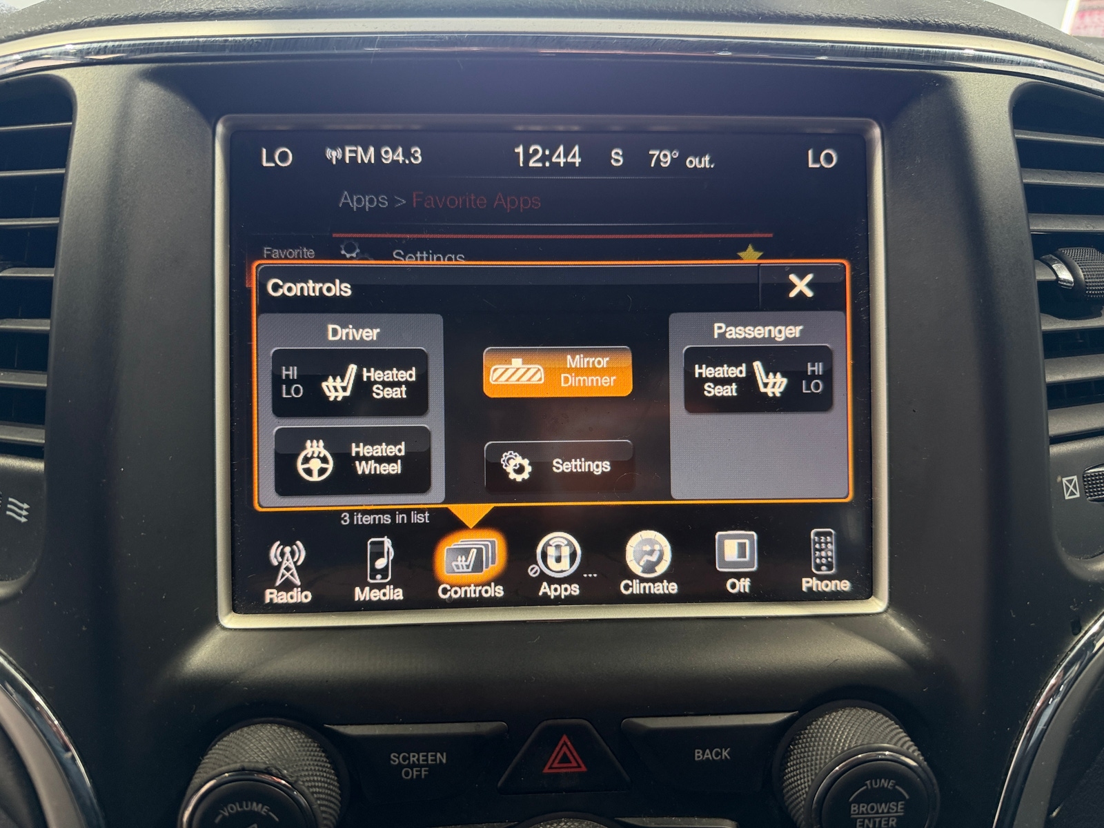 Thumbnail: 2015 Jeep Grand Cherokee - 3