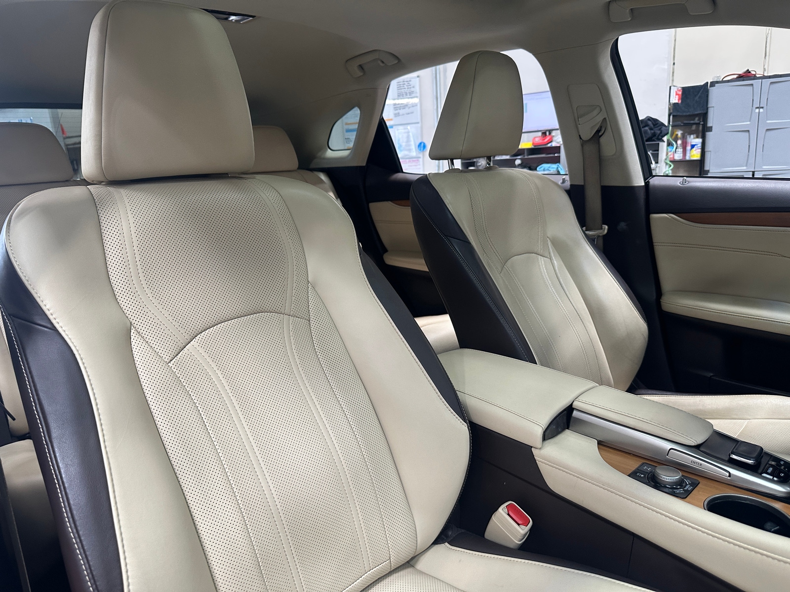 Thumbnail: 2016 Lexus RX - 2
