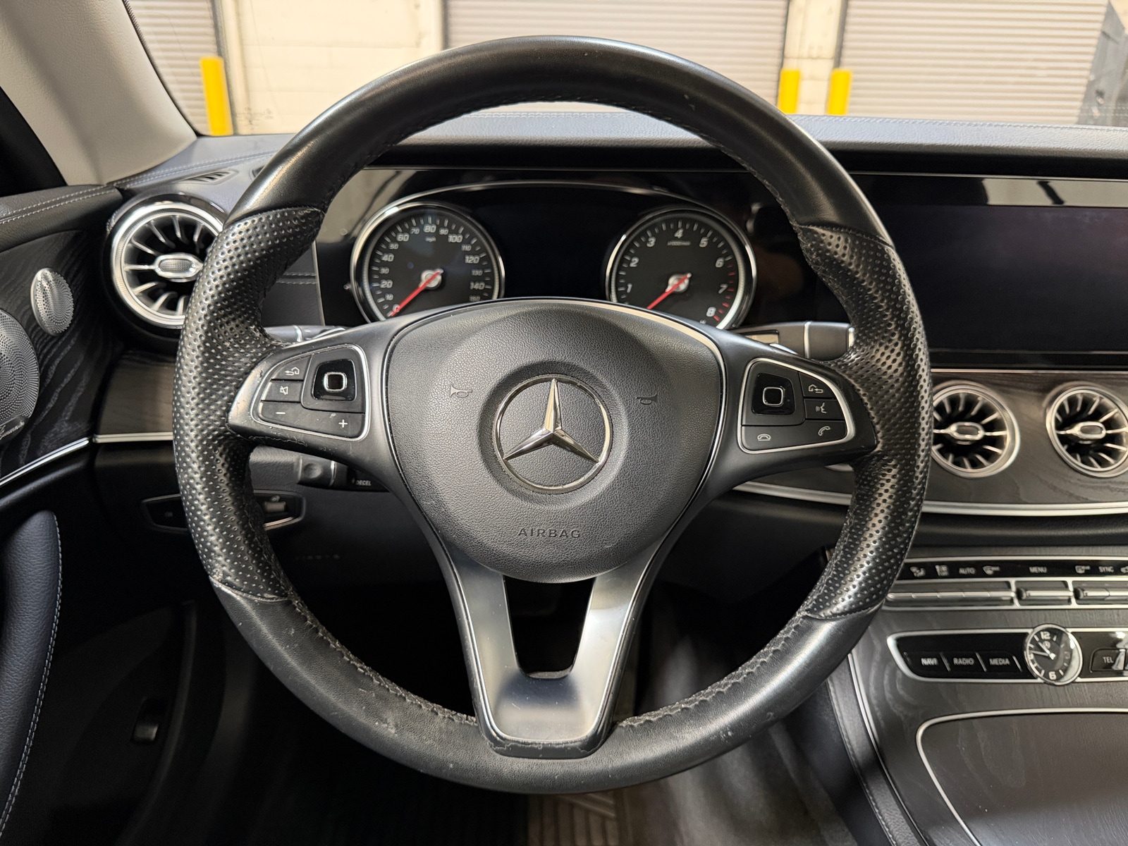 Thumbnail: 2018 Mercedes-Benz E-Class - 4