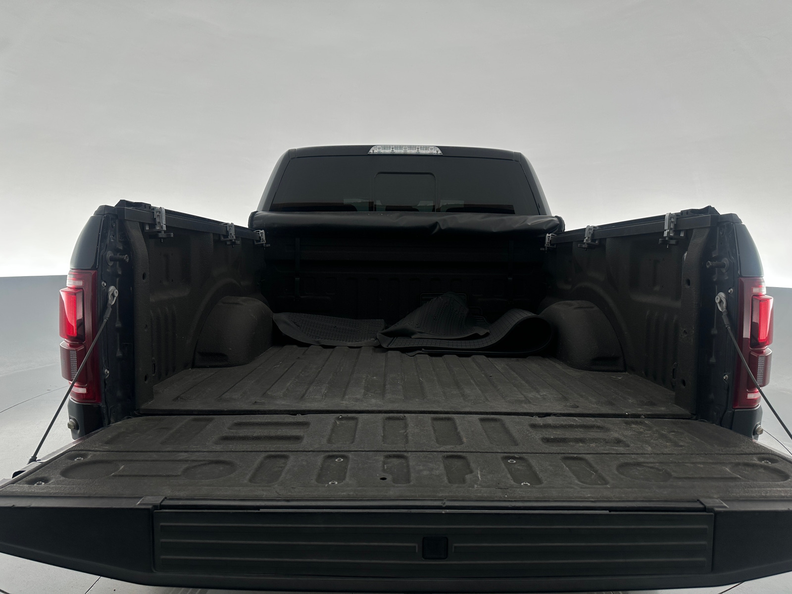 Thumbnail: 2018 Ford Econoline - 6