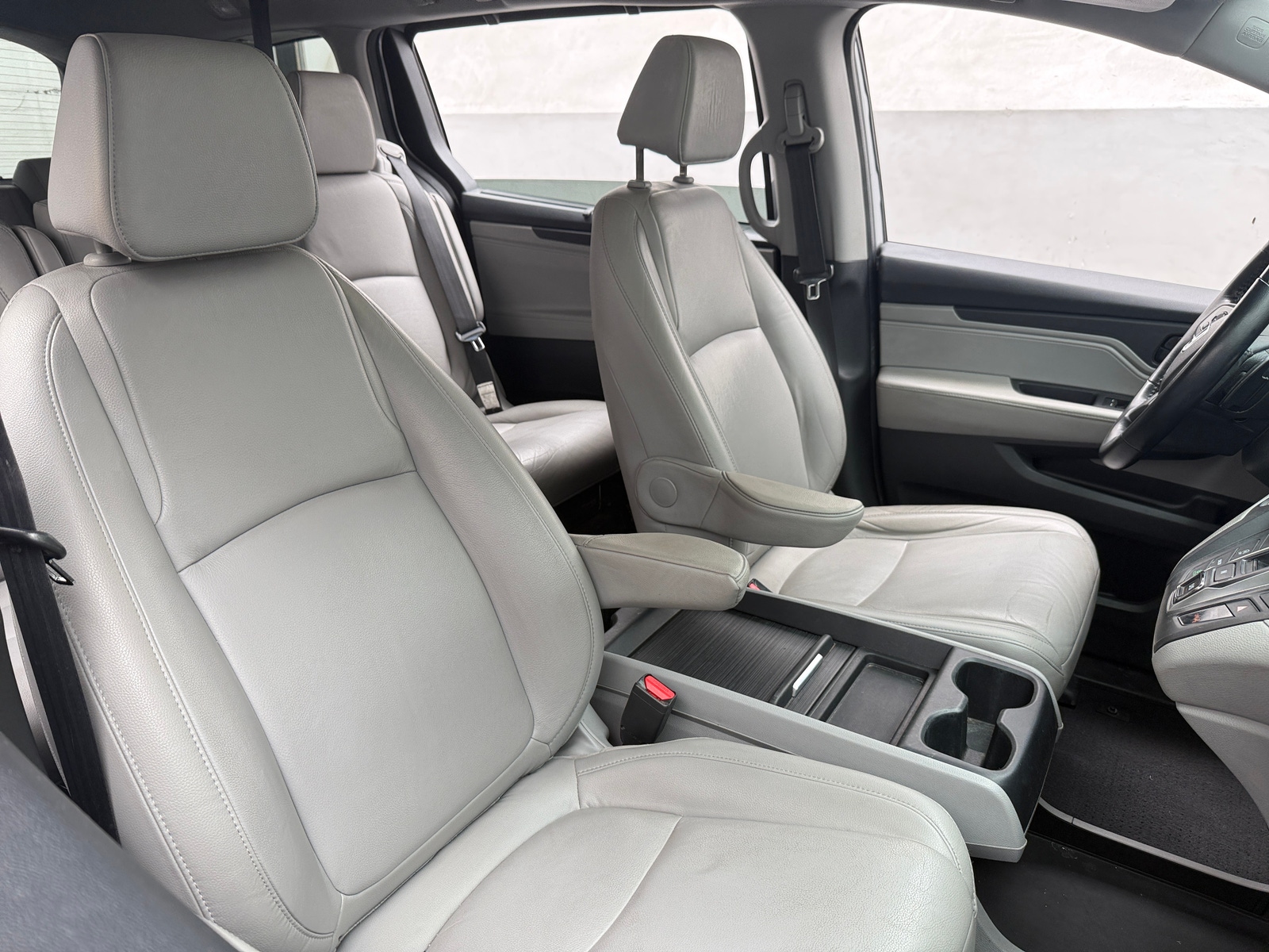 Thumbnail: 2020 Honda Odyssey - 2