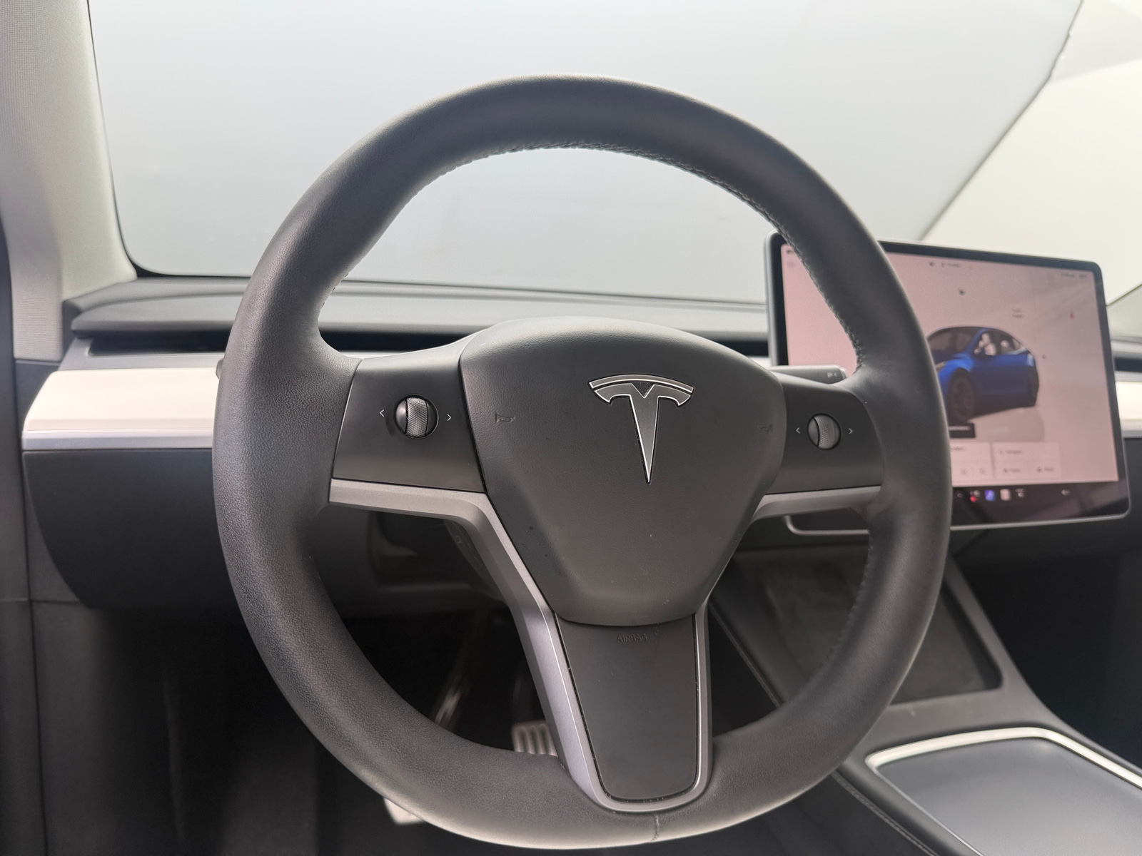 Thumbnail: 2023 Tesla Model Y - 4