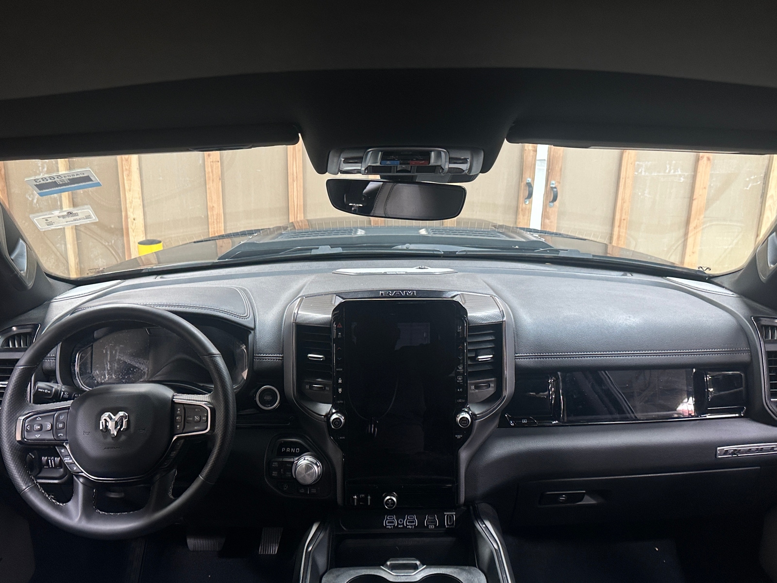 Thumbnail: 2025 RAM 1500 - 2