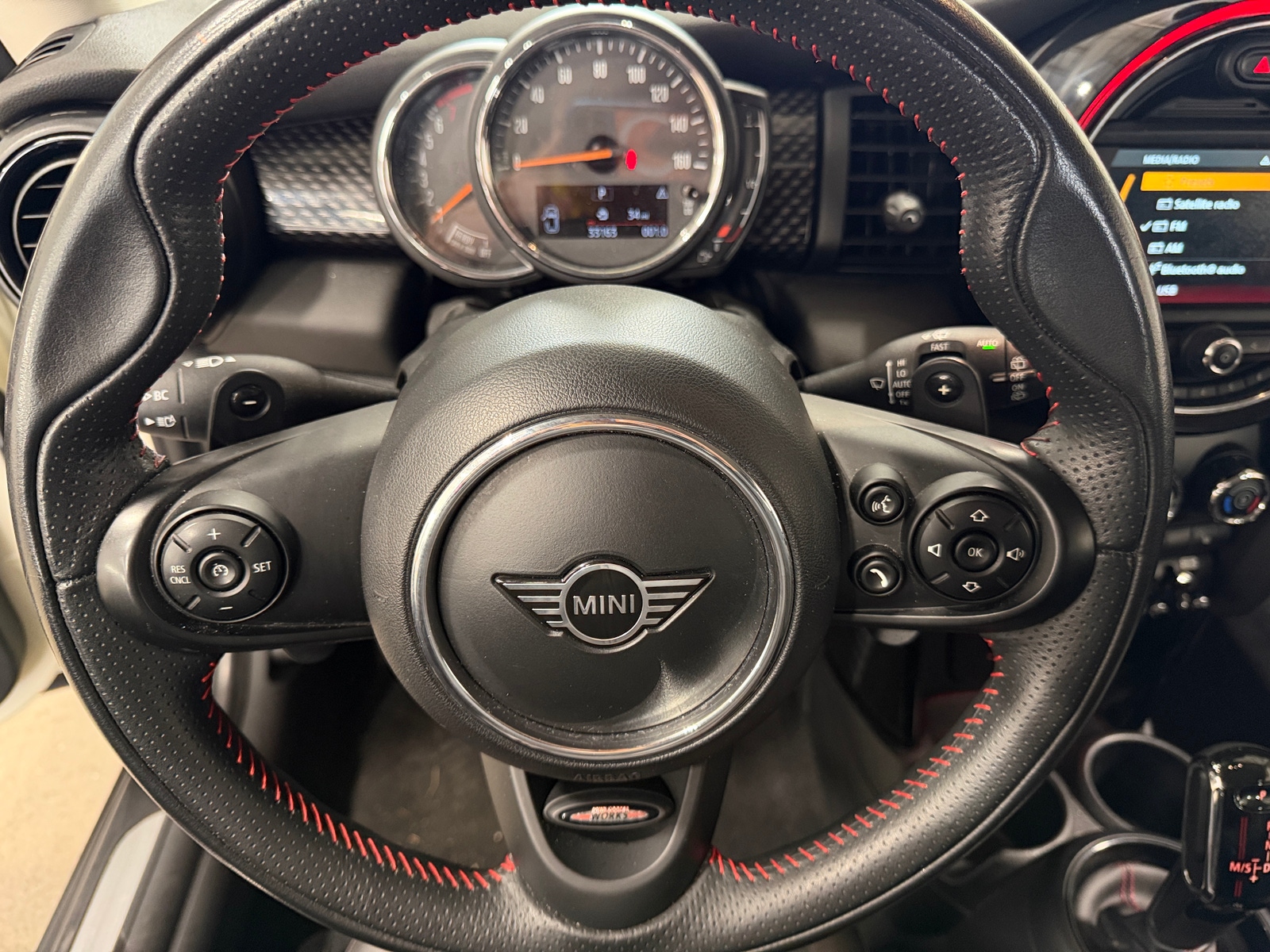 Thumbnail: 2020 MINI Cooper Hardtop - 4