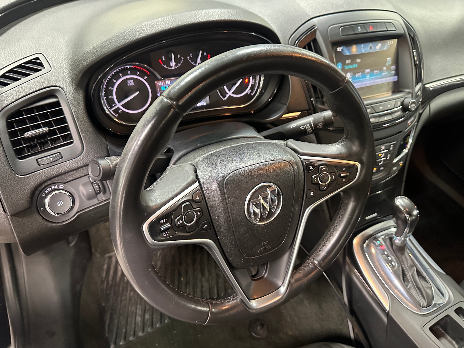 Thumbnail: 2017 Buick Regal - 4