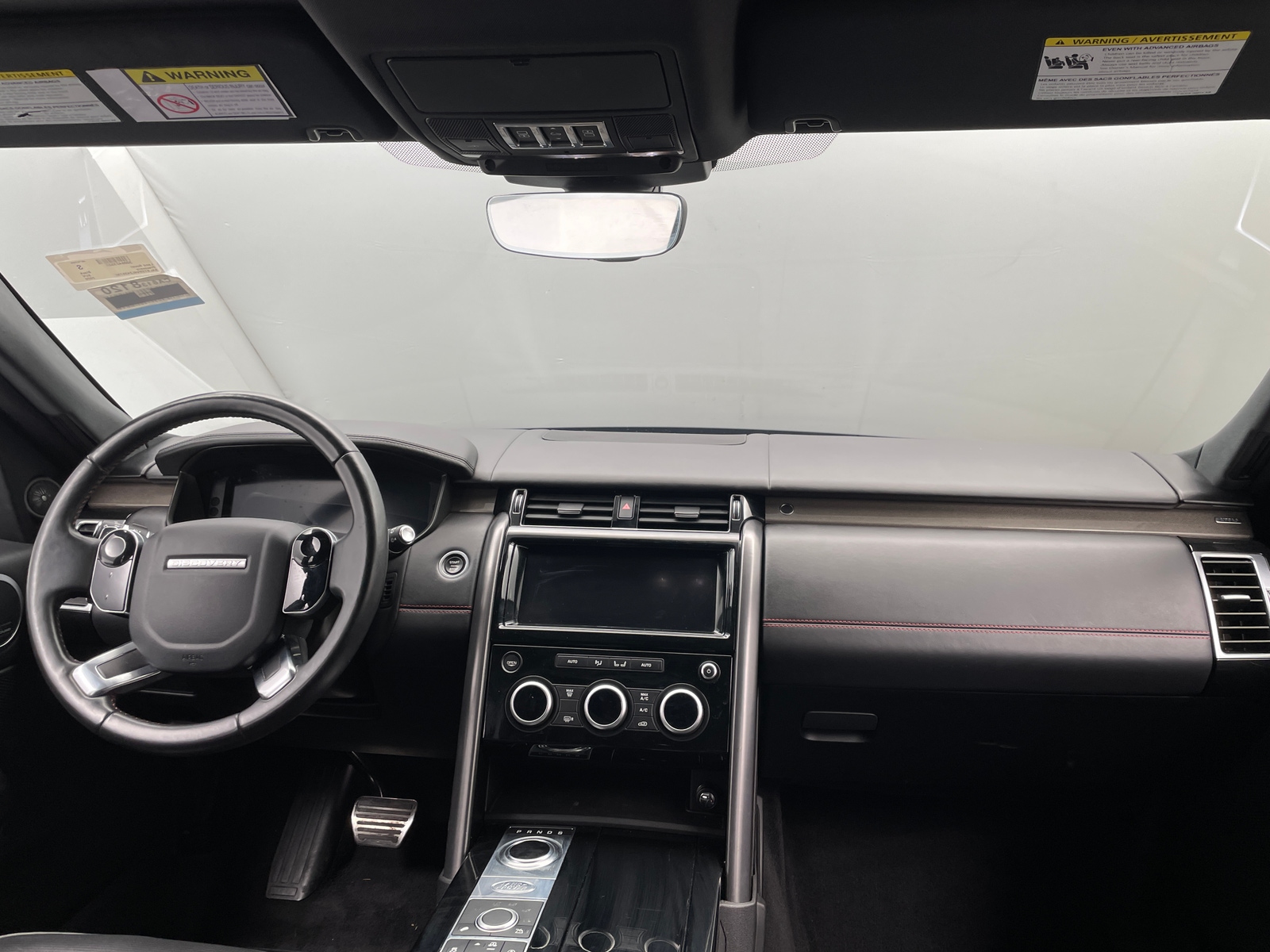 Thumbnail: 2020 Land Rover Discovery - 3