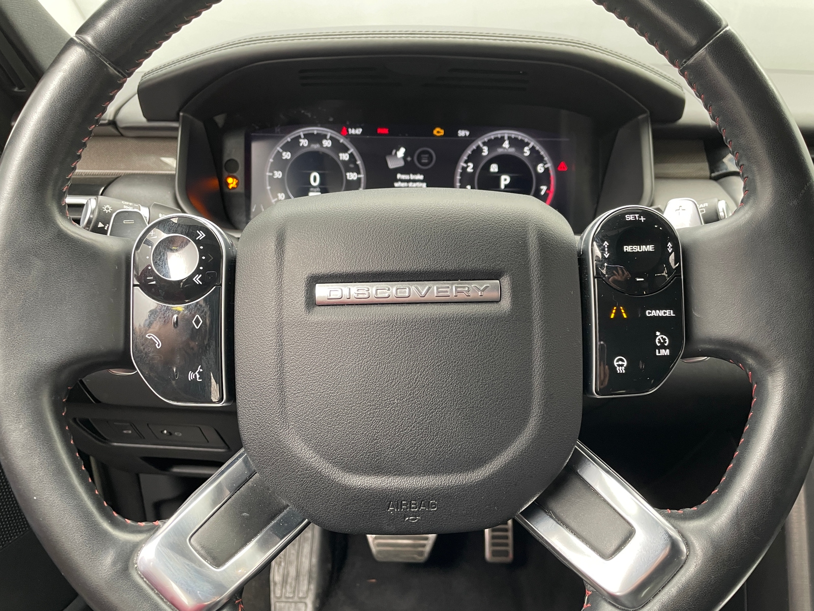 Thumbnail: 2020 Land Rover Discovery - 5