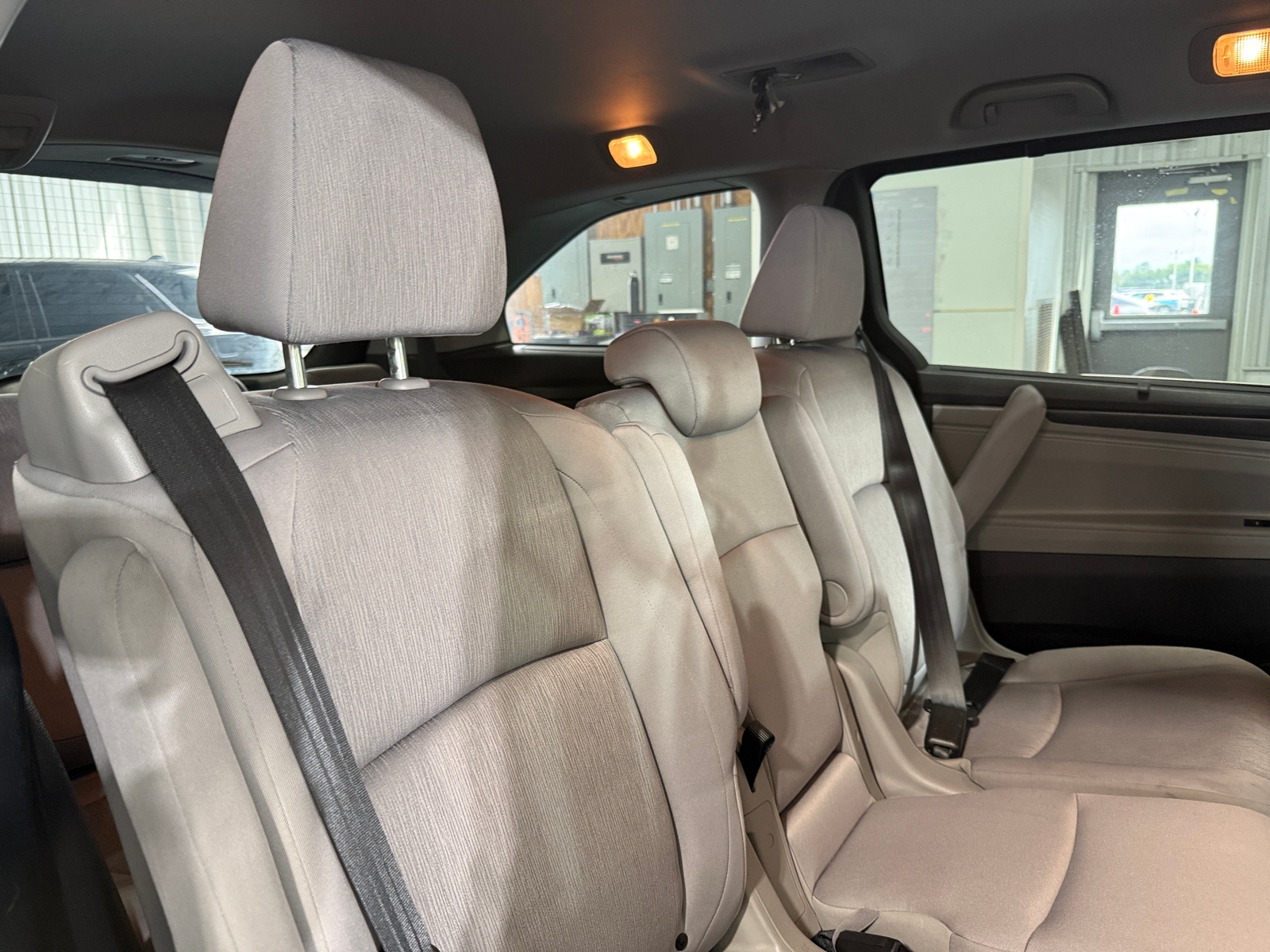 Thumbnail: 2018 Honda Odyssey - 6