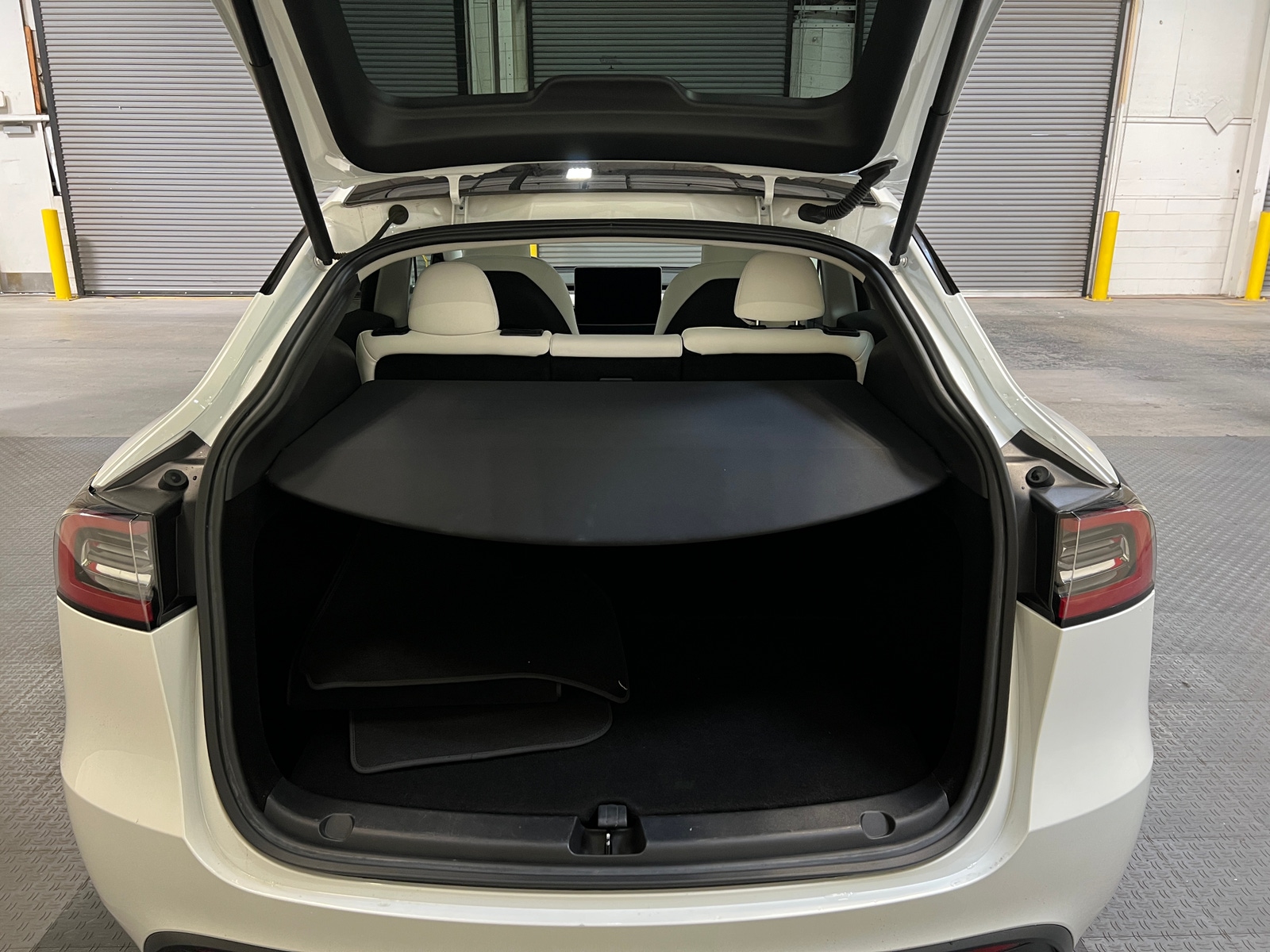 Thumbnail: 2023 Tesla Model Y - 6