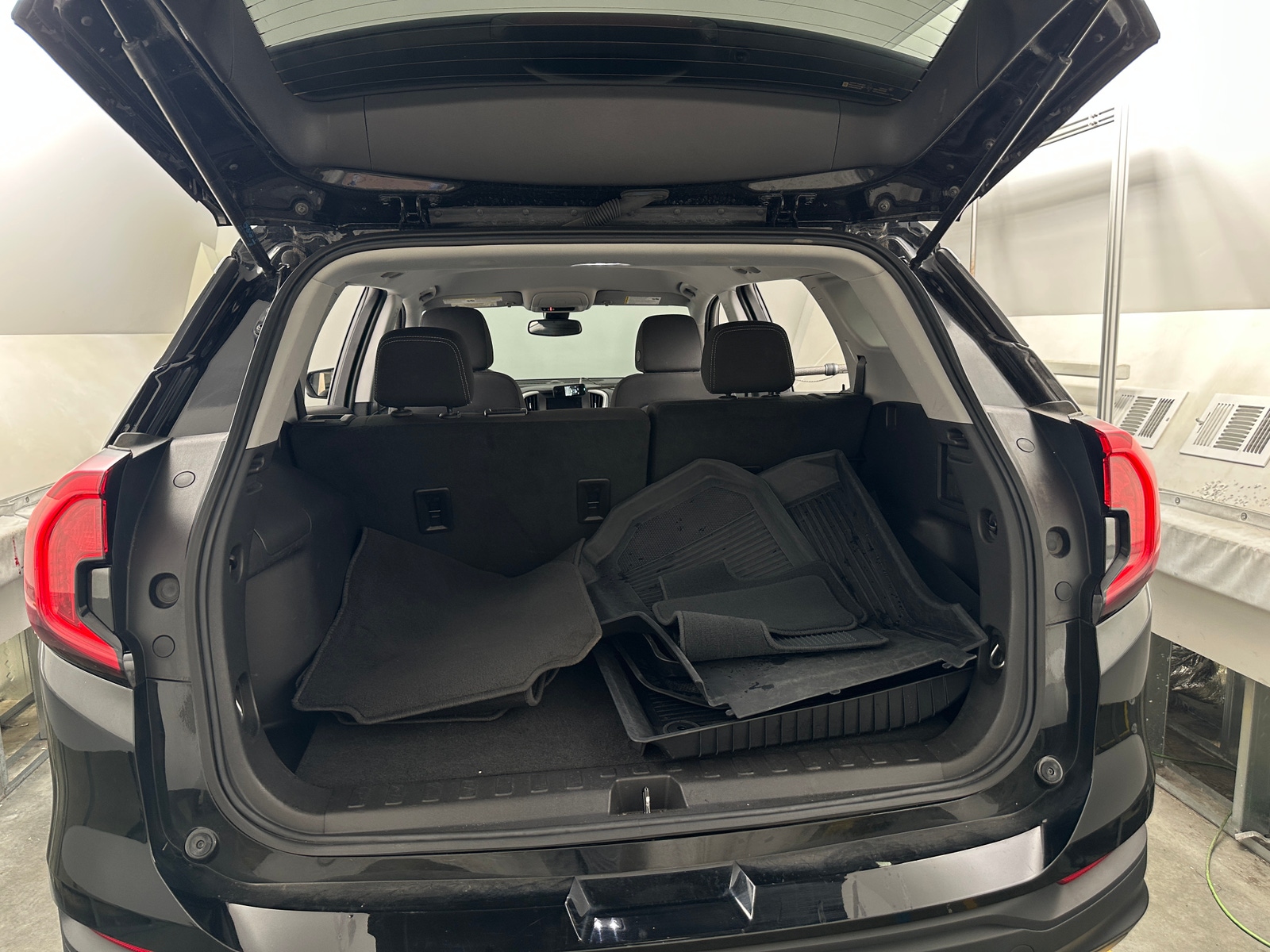 Thumbnail: 2024 GMC Terrain - 7
