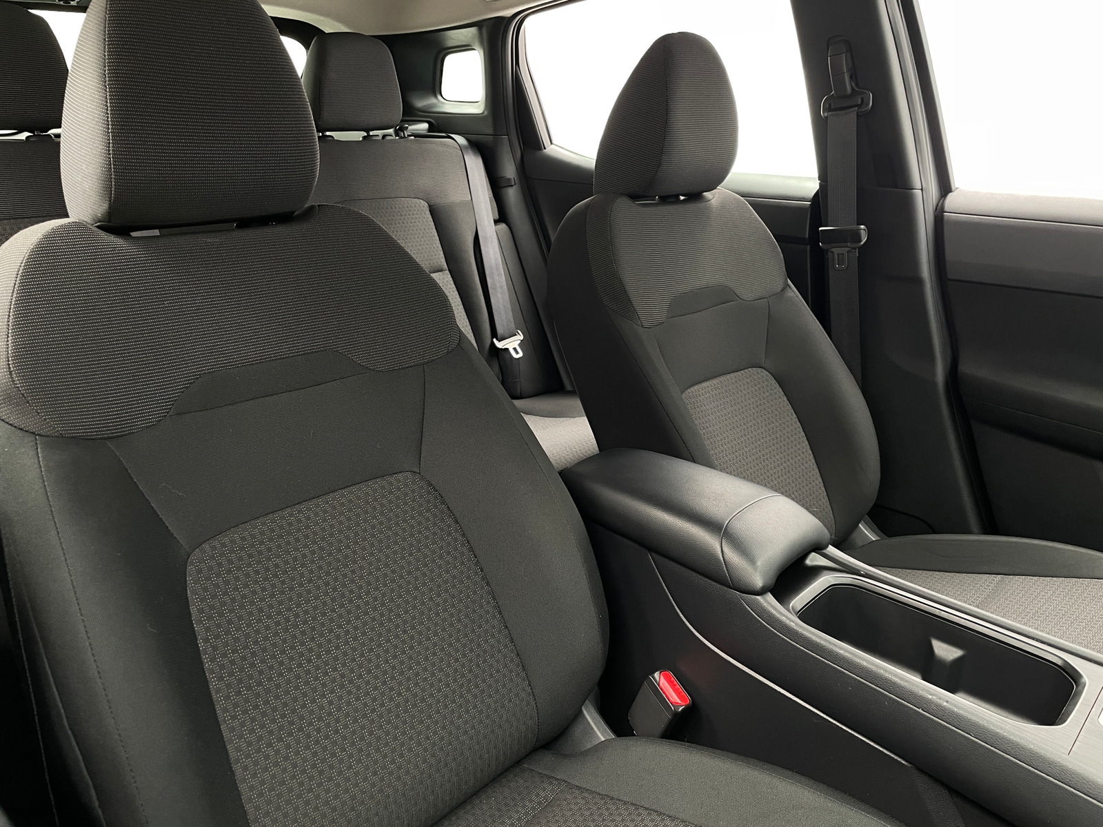 Thumbnail: 2025 Nissan Kicks - 2