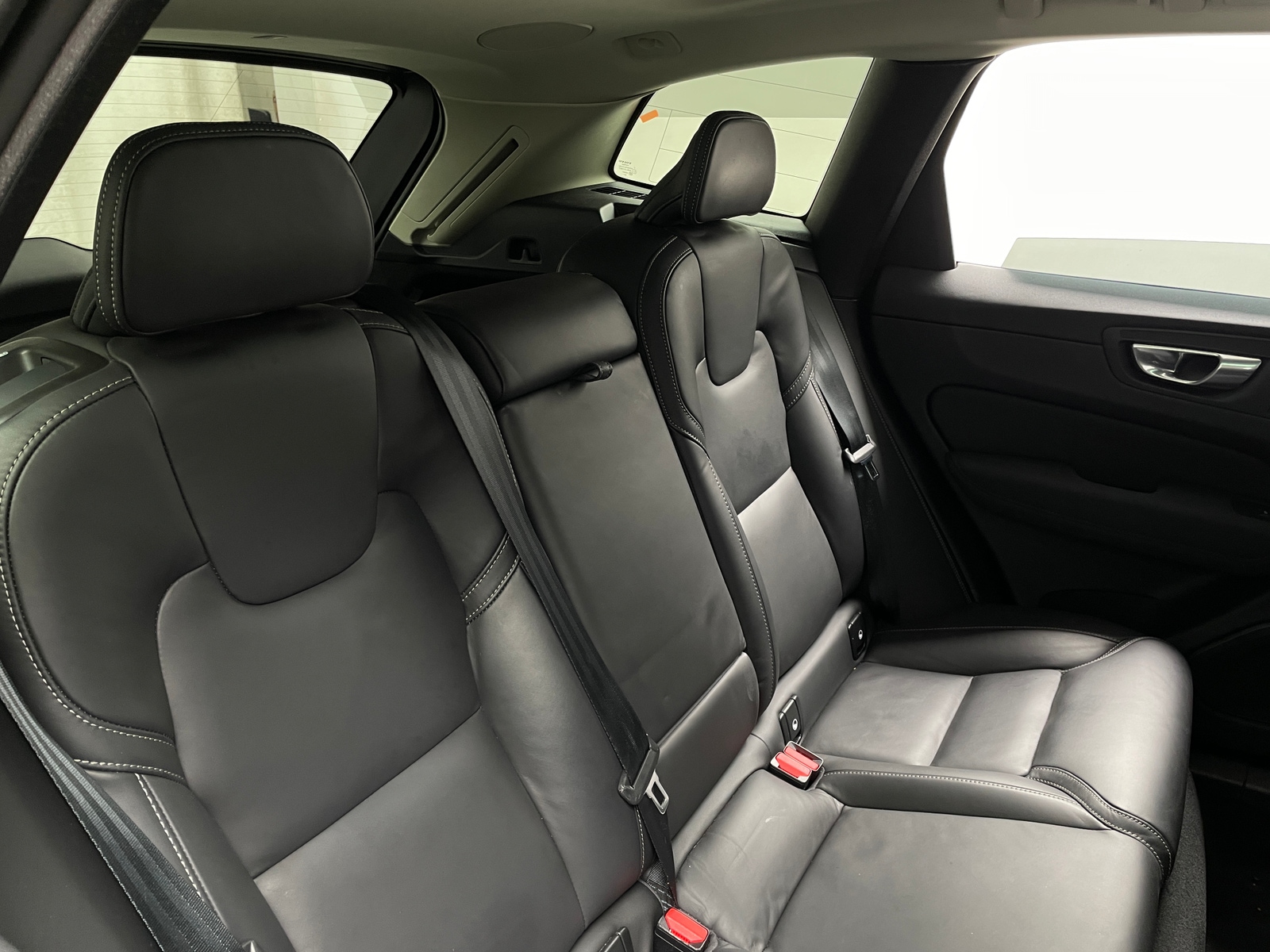 Thumbnail: 2026 Volvo XC60 - 5