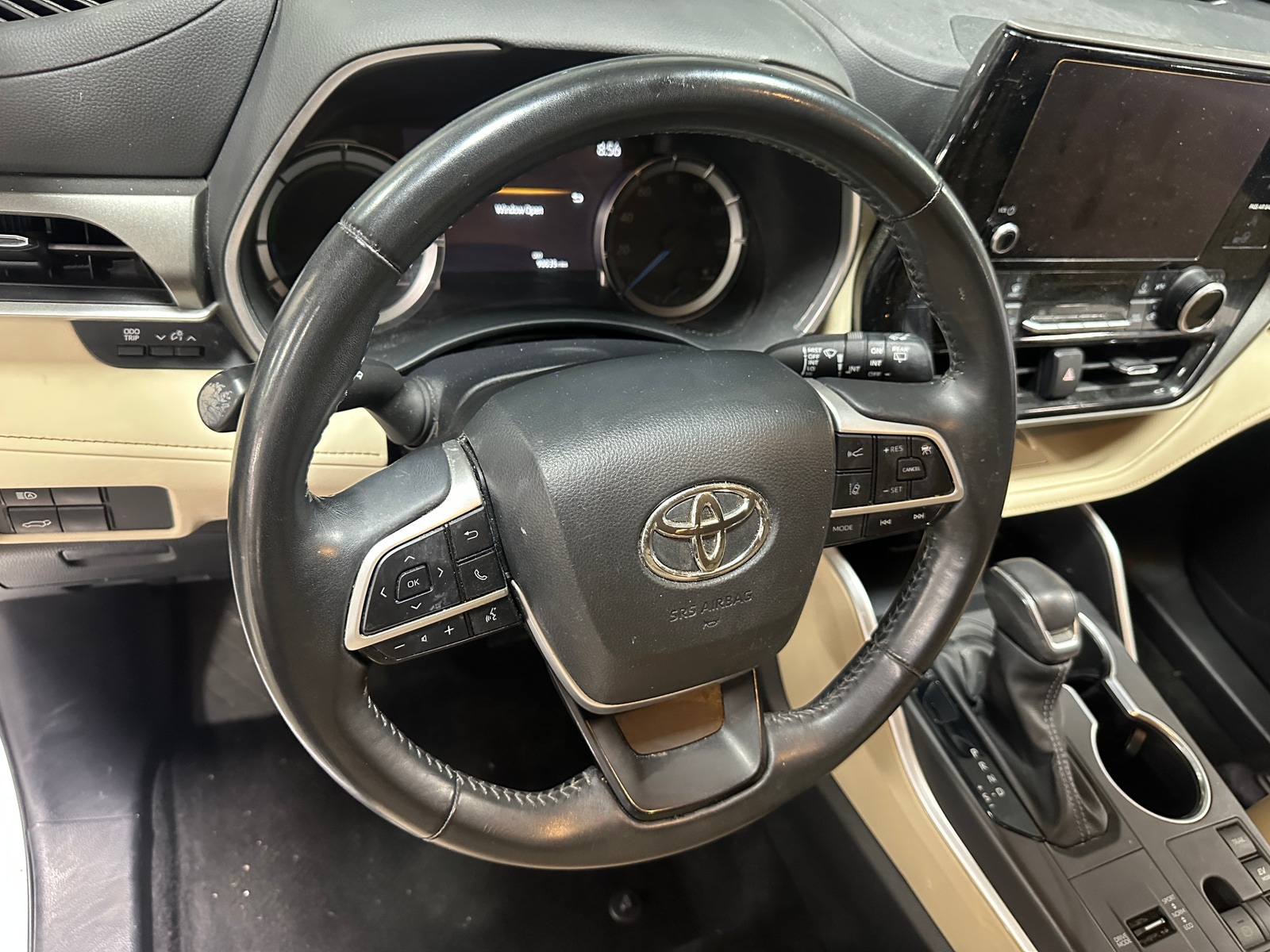 Thumbnail: 2024 Toyota Highlander - 4