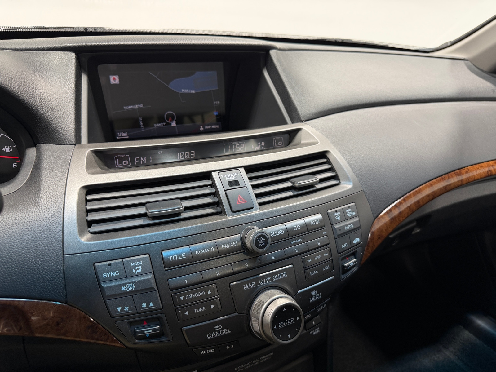 Thumbnail: 2011 Honda Accord - 3